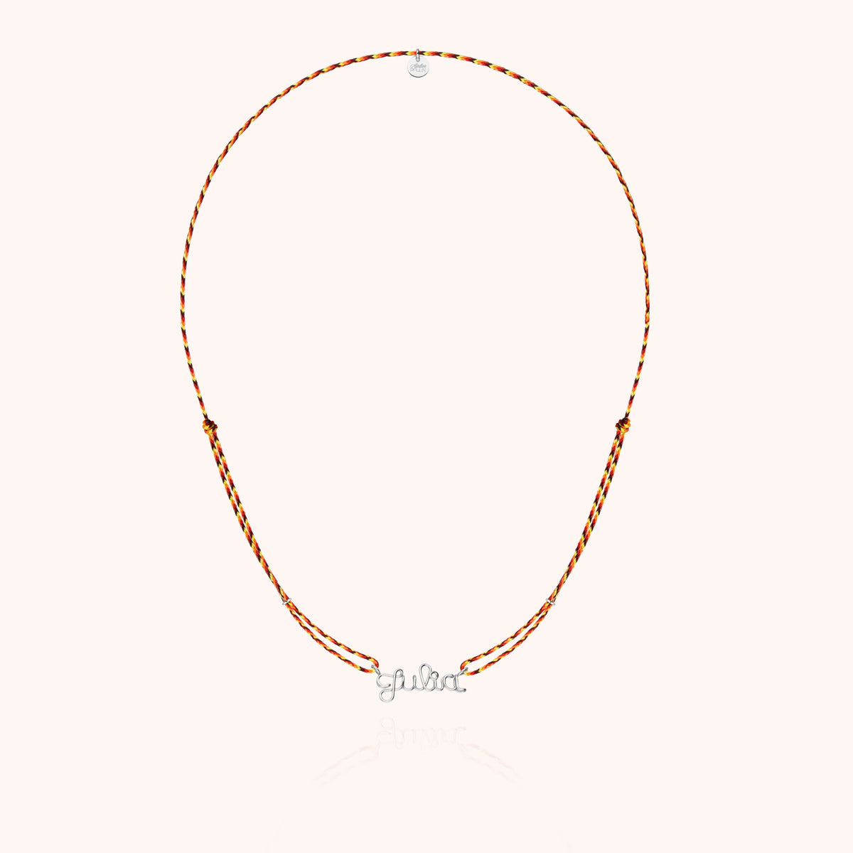Collier Cordon Slim Knot Personnalisé — détail du fil métallique, argent sterling 925