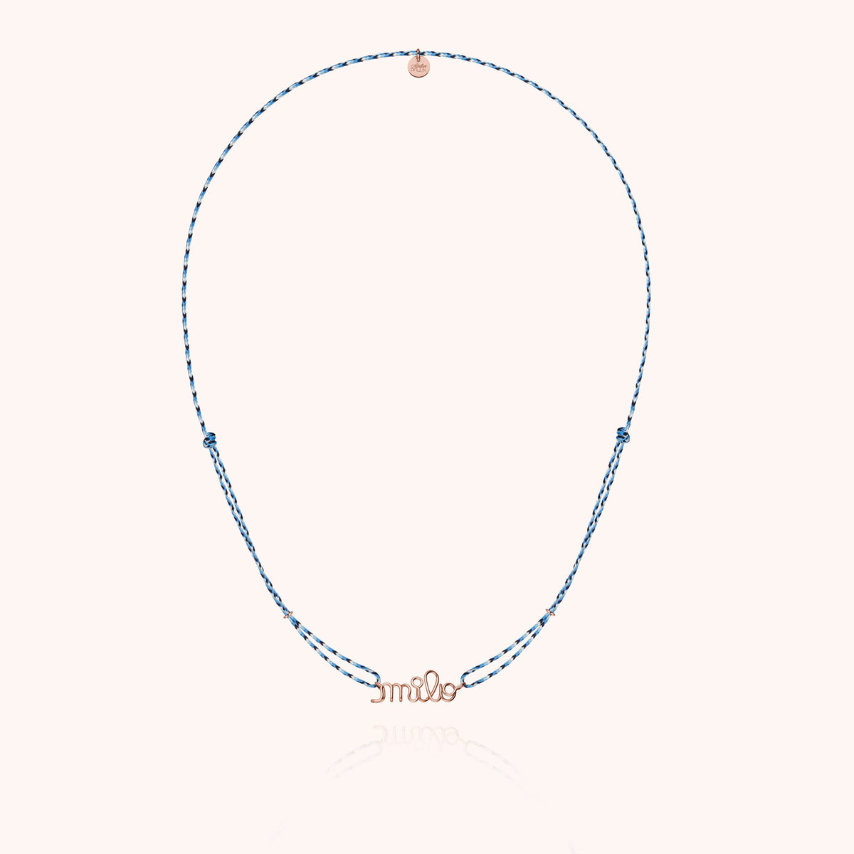 Collier Cordon Slim Knot Personnalisé — gros plan sur le fermoir, or rose laminé