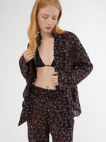 HANDMADE, HANDMADE IN INDIA, MADE IN INDIA, 100% SILK, BLOCK PRINT, ARTISANAL PRINTING, FATTO A MANO, PIGIAMA LOOK, PANTALONI DI COTONE, PANTALONI ESTIVI, SUMMER PANTS, SUMMER SET, COTTON SET, COTTON SHIRT, CAMICIA DI COTONE, COLLO ALLA COREANA, MANDARIN COLLAR SHIRT, FABRIC TOGGLE BUTTONS, BOTTONI DI TESSUTO