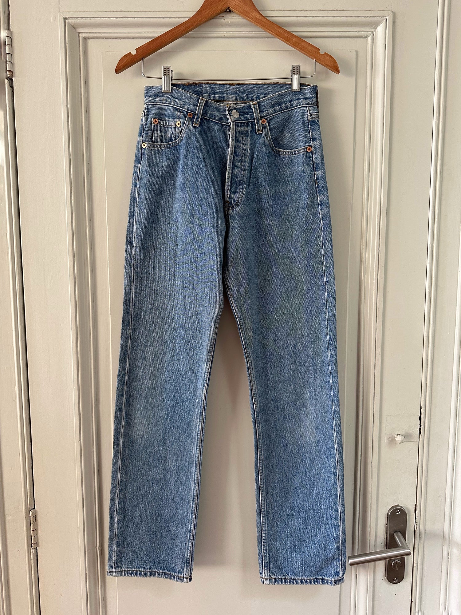 Jean Levi's 501 W28 L32