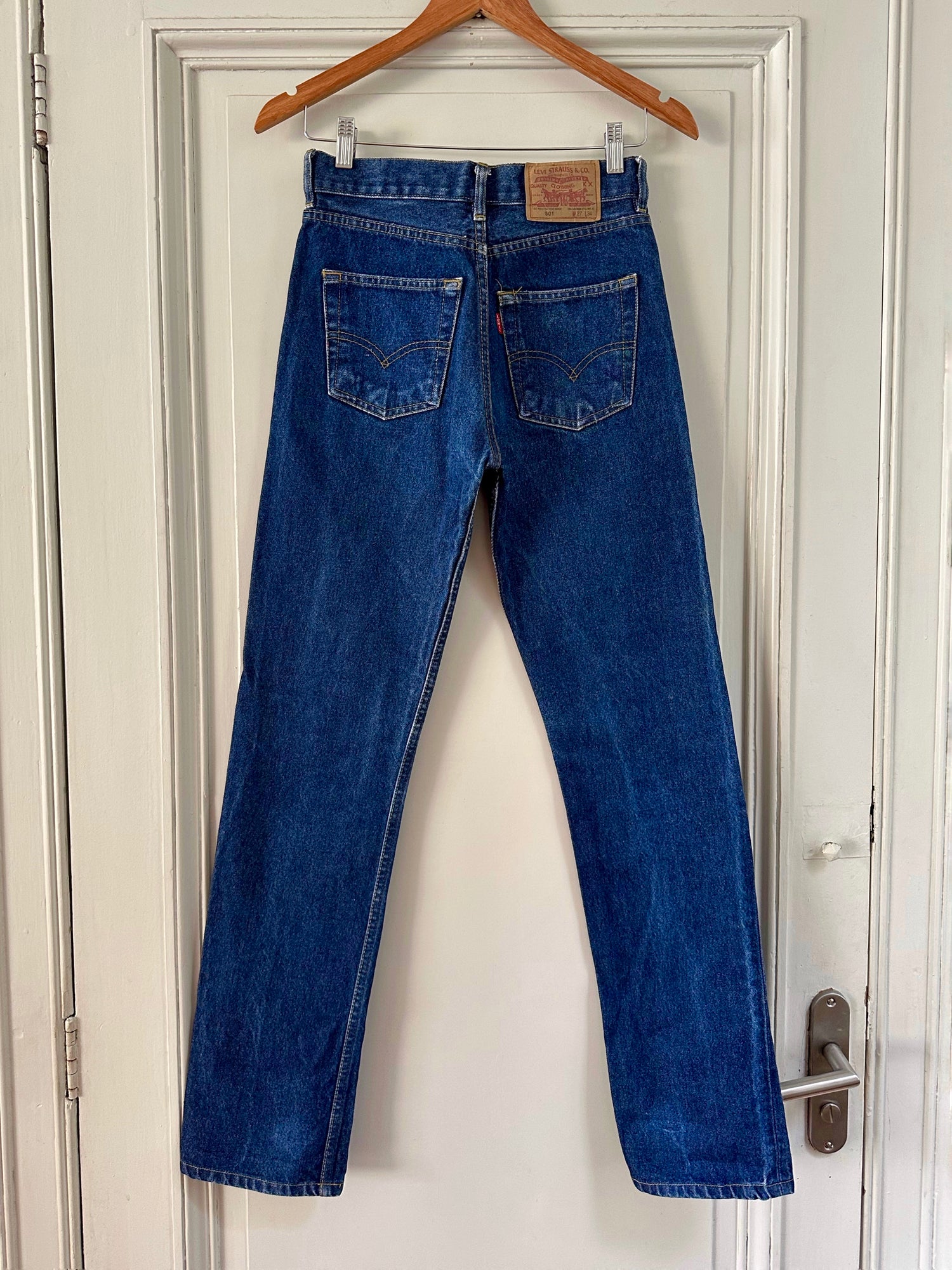Jean Levi's 501 W27 L34