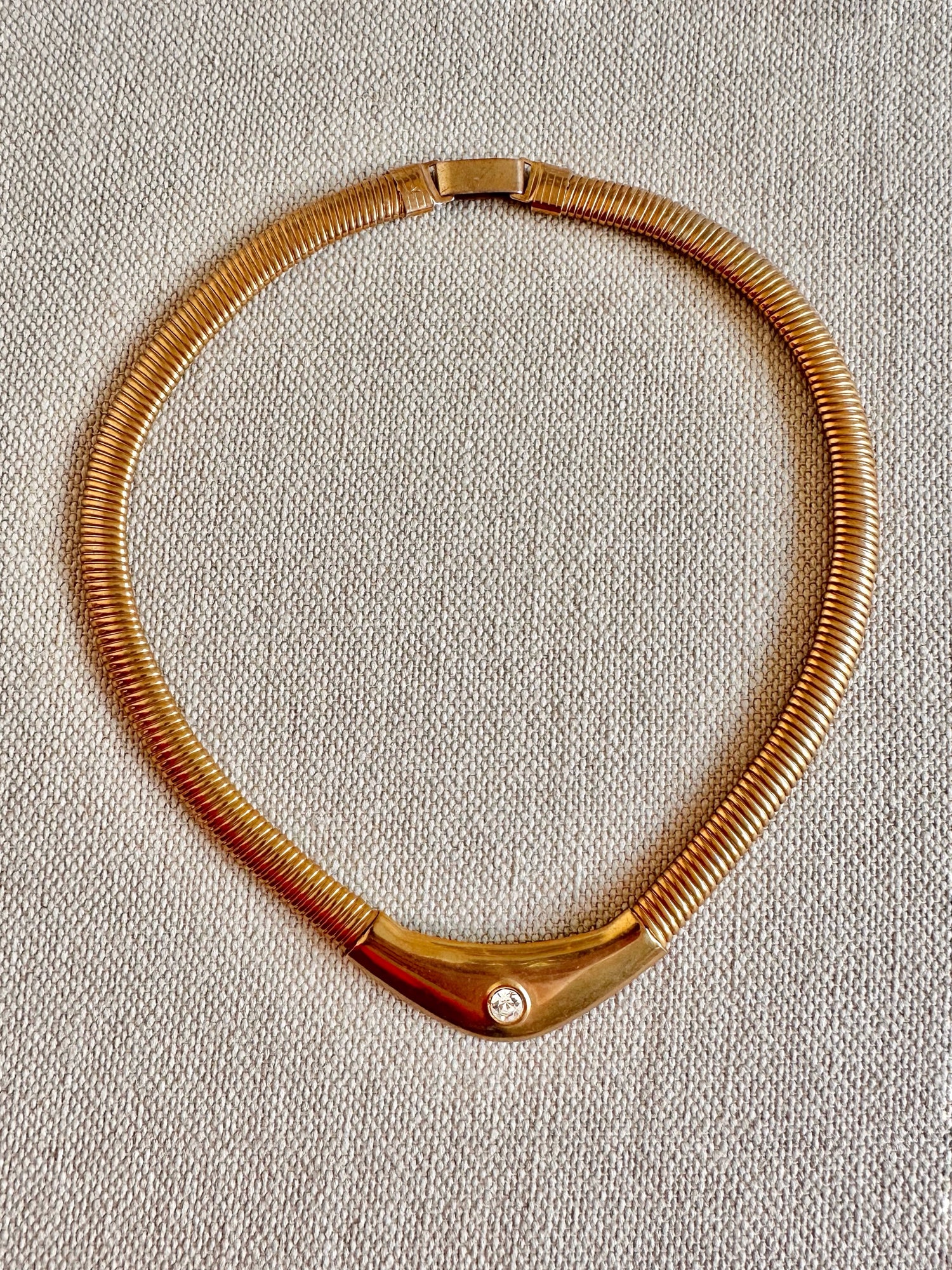 Collier Plastron