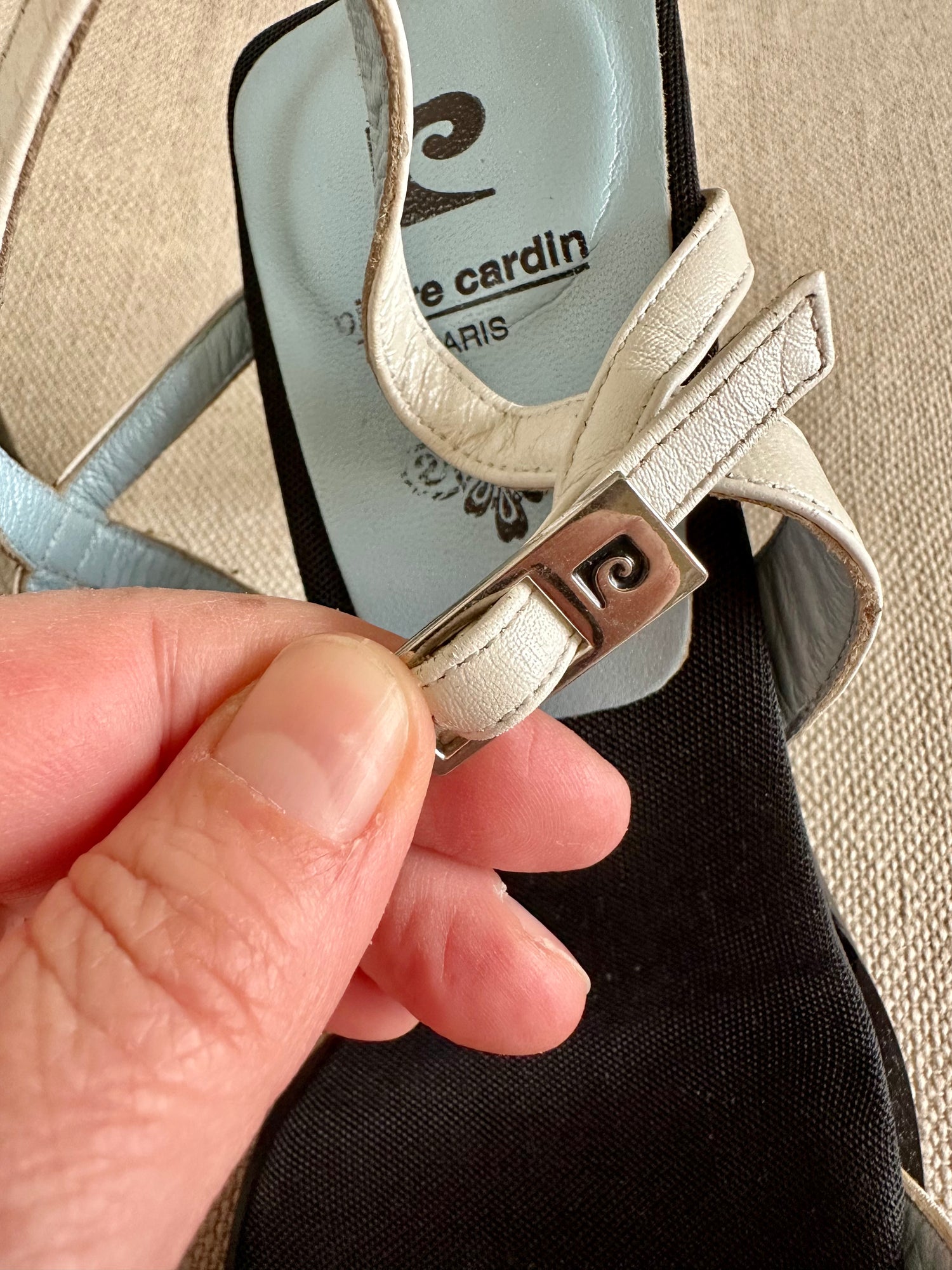 Sandales en cuir Pierre Cardin