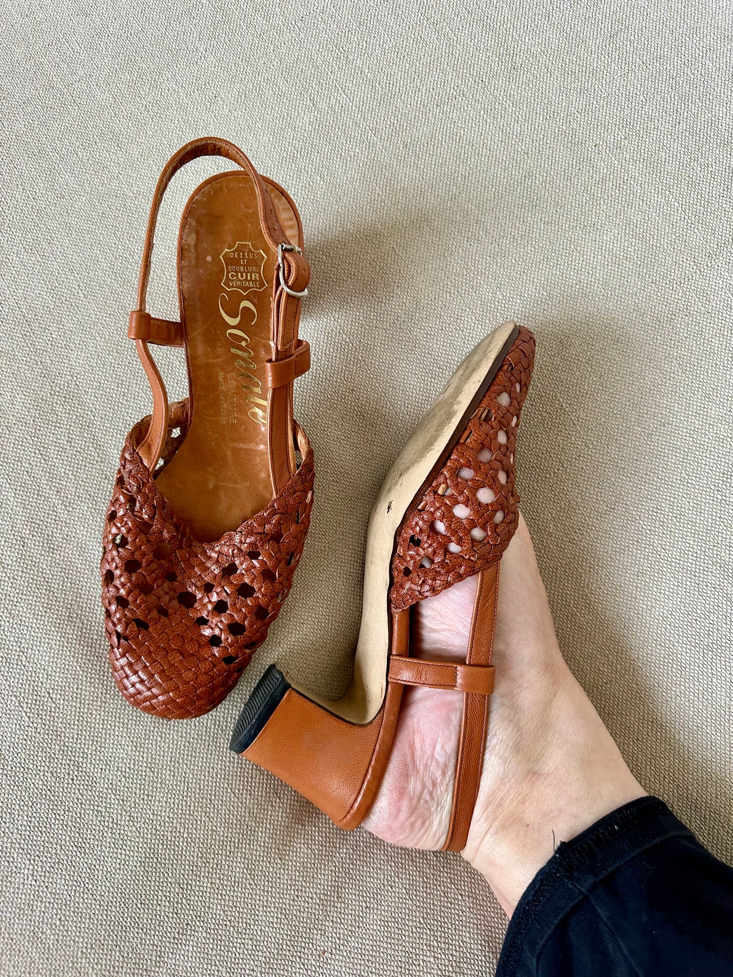 Babies en cuir tréssé