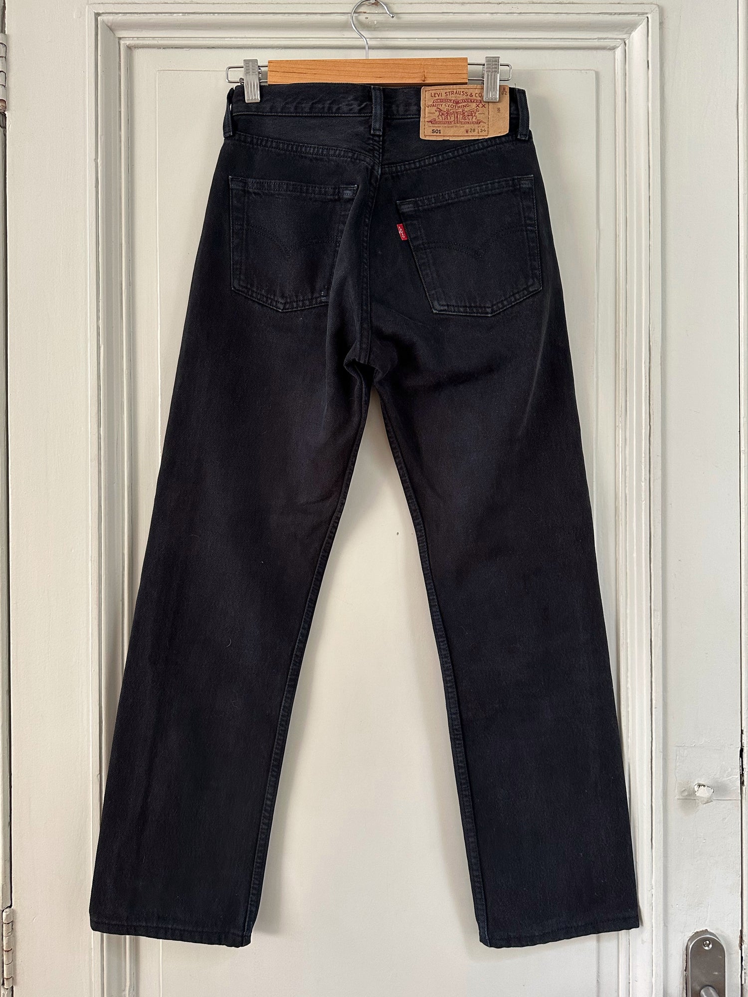 Jean Levi's 501 W28 L34