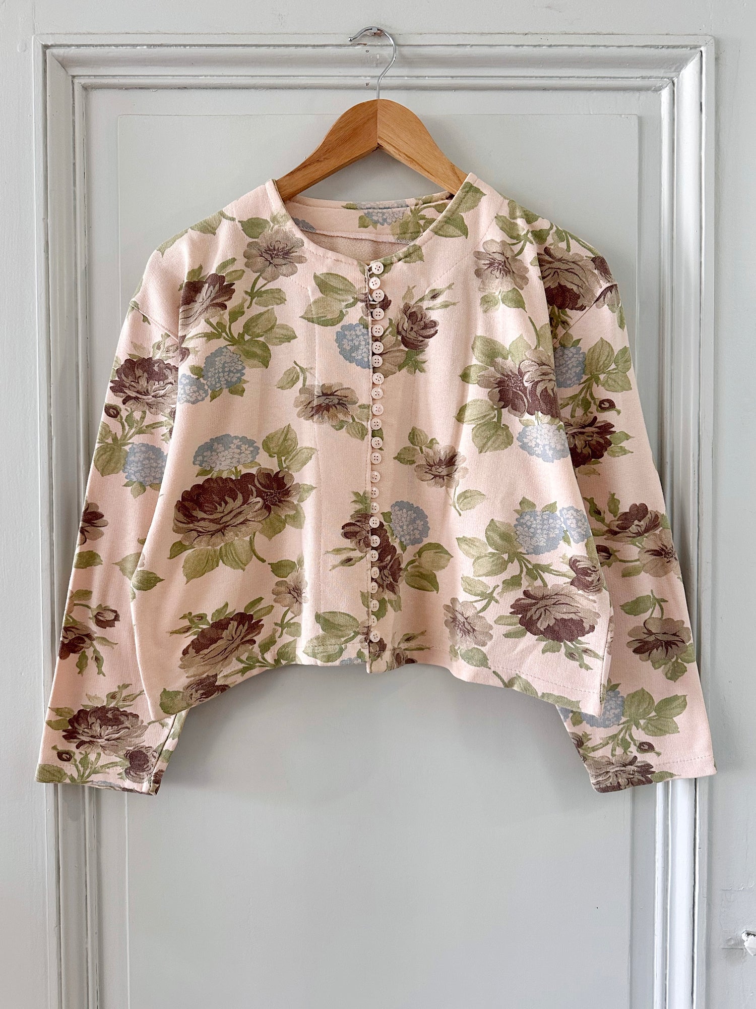 Cardigan molleton à fleurs