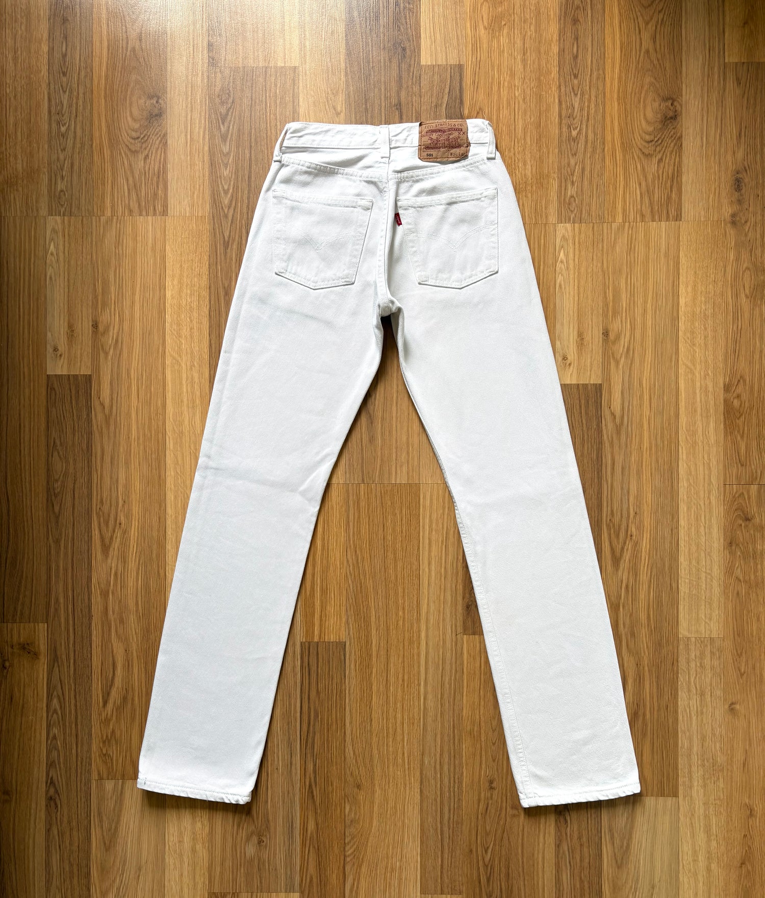 Jean Levi’s 501  W26 L32