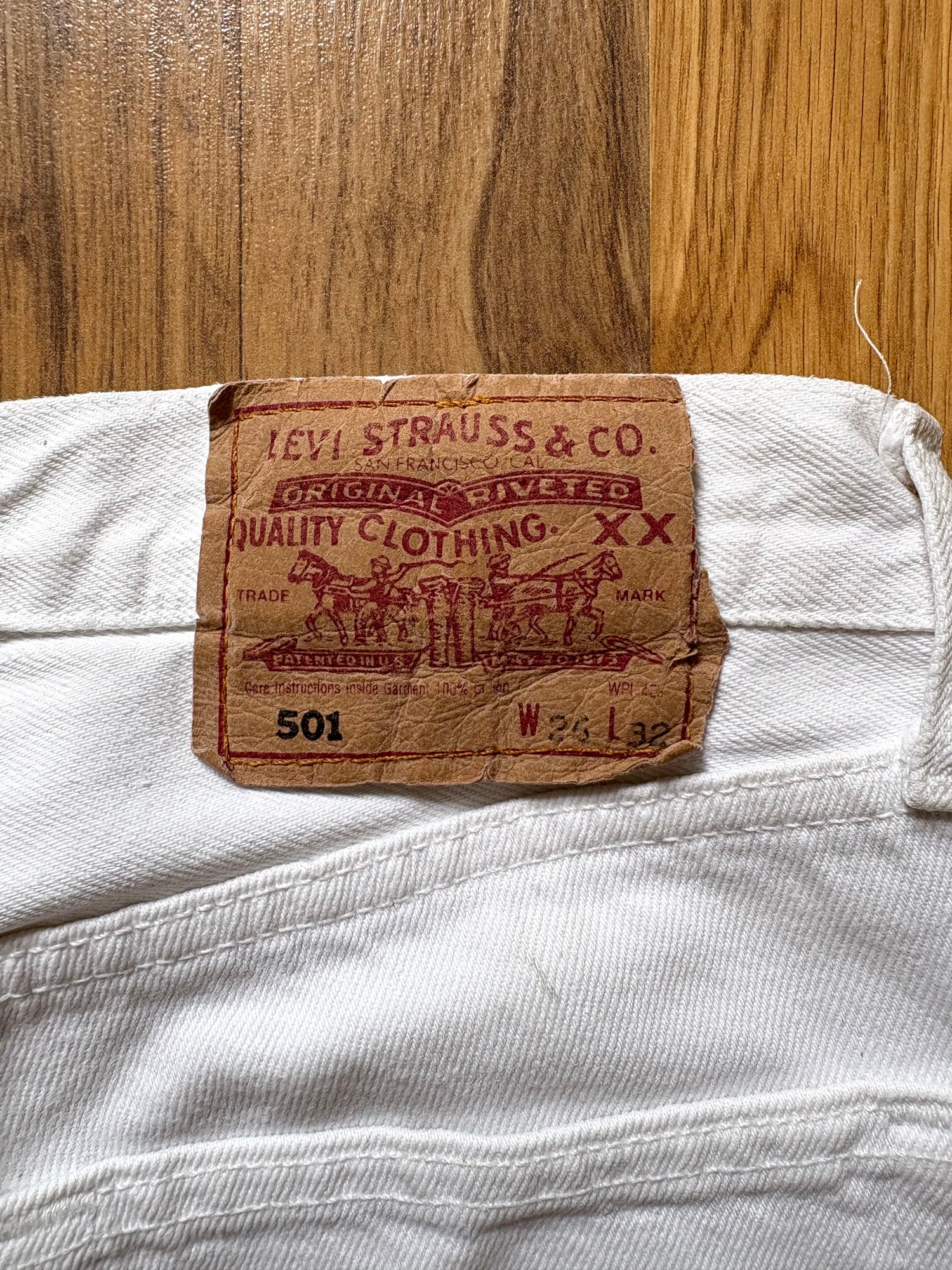 Jean Levi’s 501  W26 L32