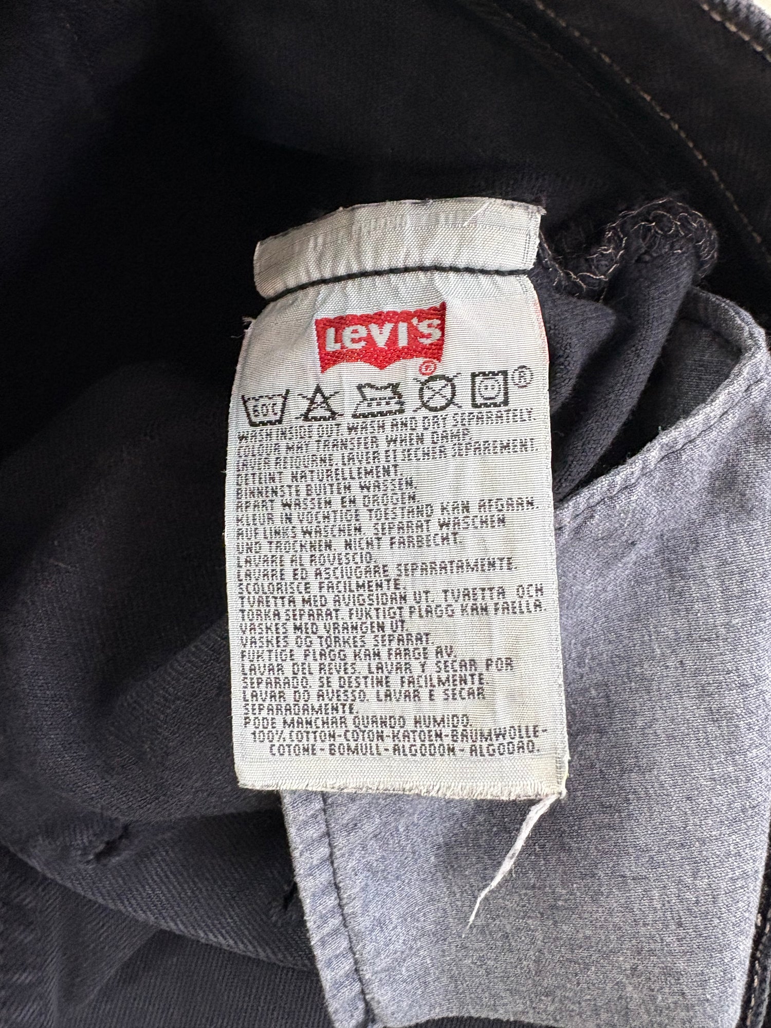 Jean Levi’s 501  W26 L32