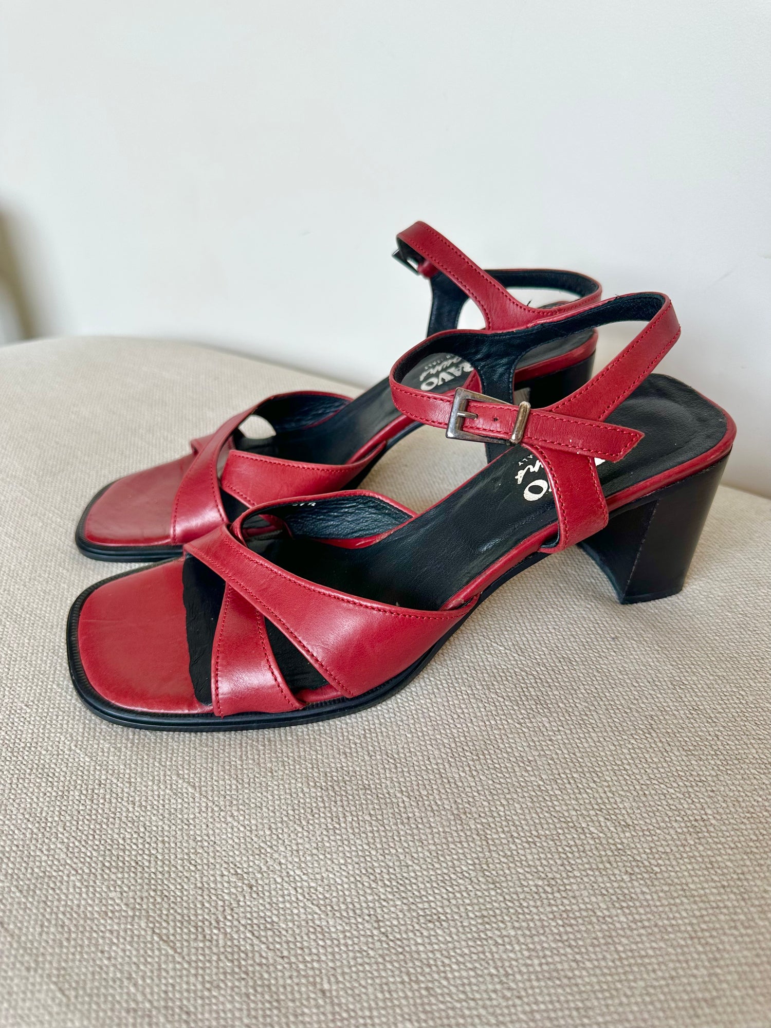 Sandales talons en cuir