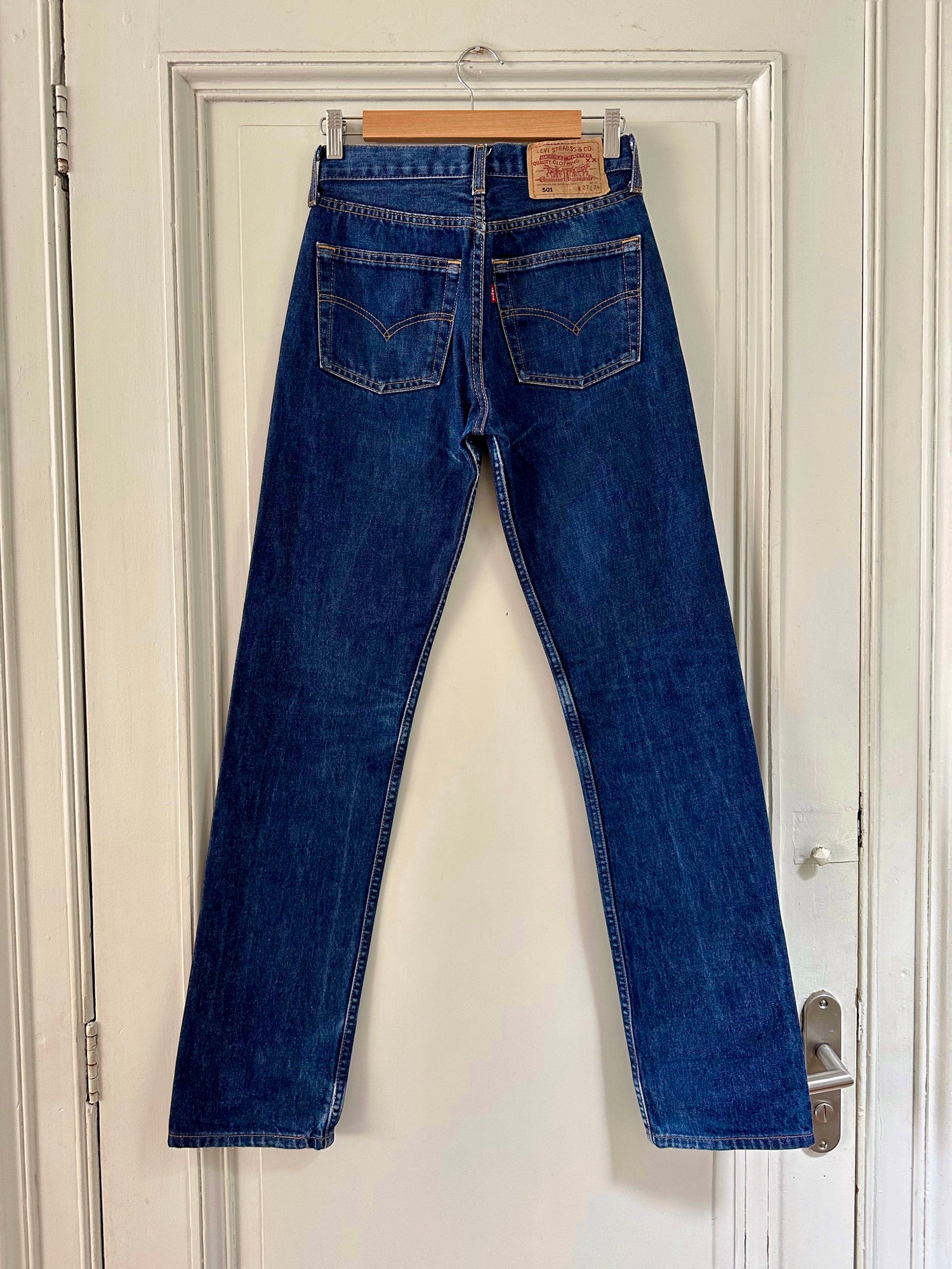 Jean Levi's 501 W27 L34