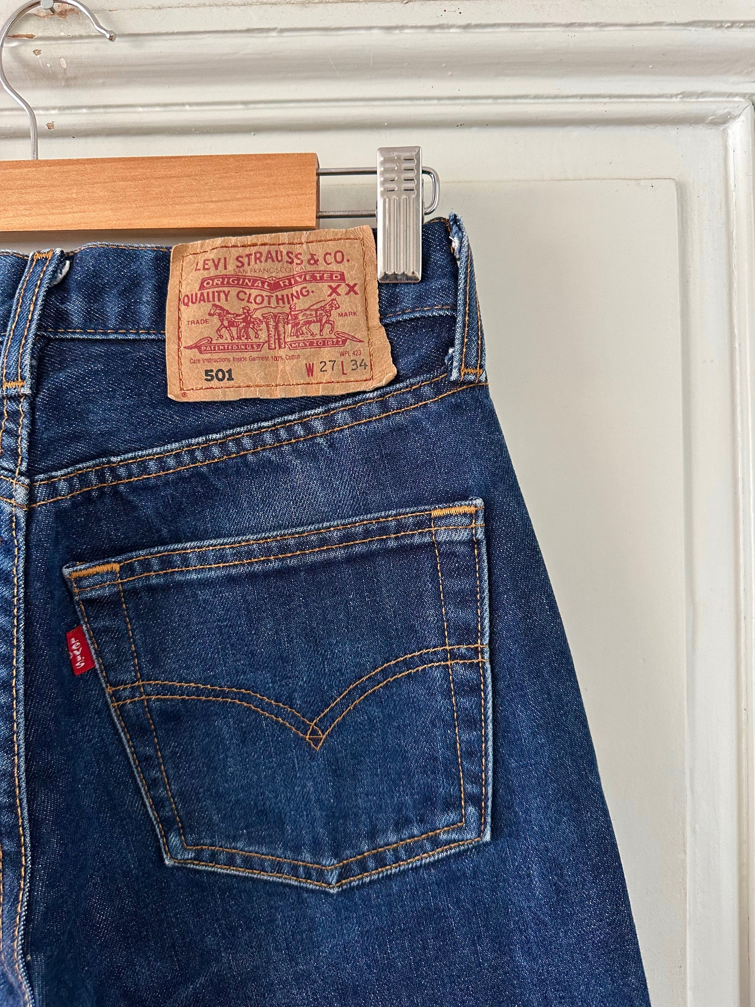Jean Levi's 501 W27 L34