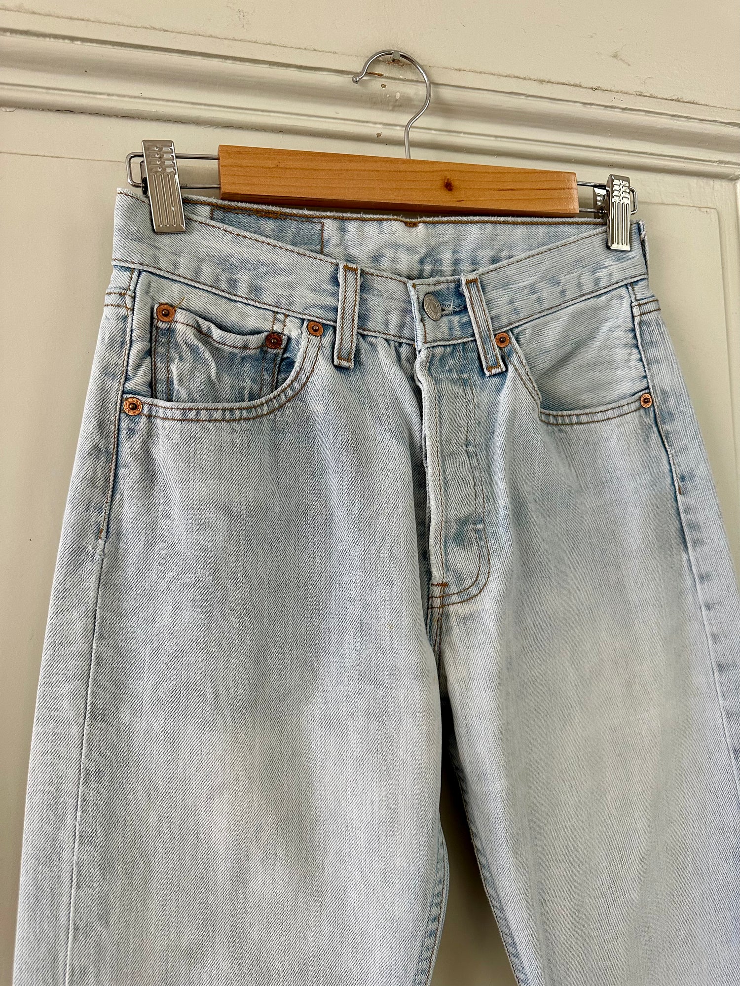 Jean Levi's 501 W27 L32