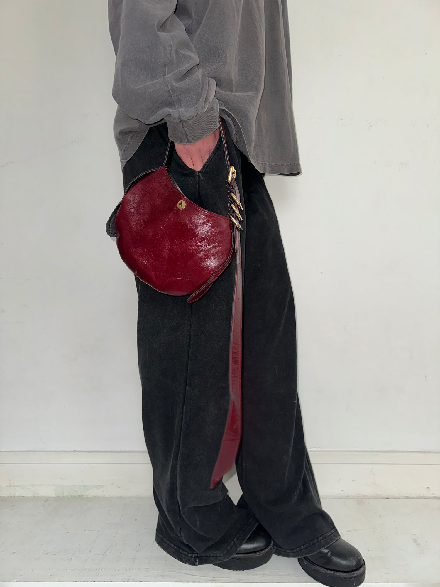 Mini Sac En Cuir Façon Vintage Bordeaux Et Boucle Dorée