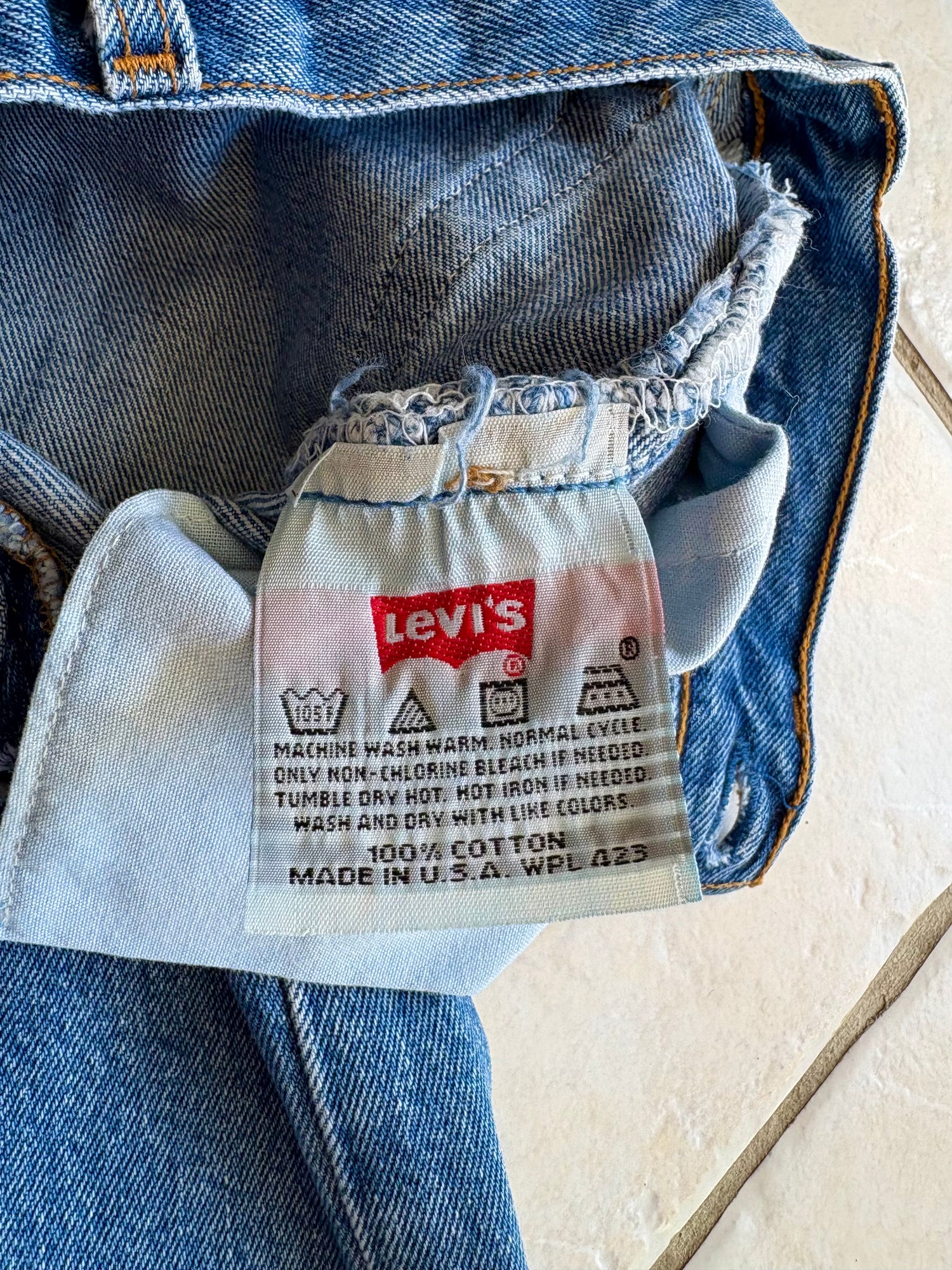 Jean Levi’s 501  W26 L32