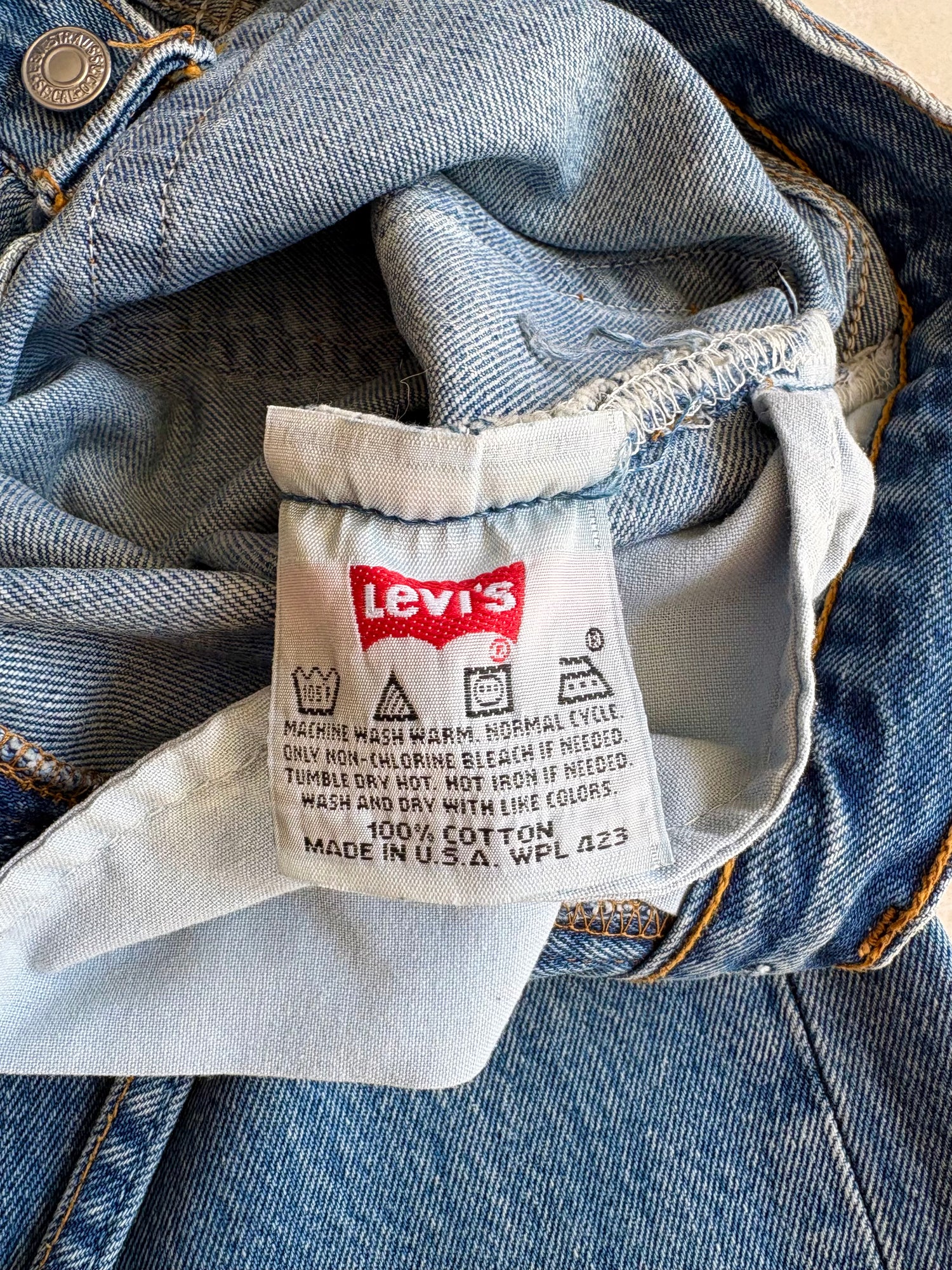 Jean Levi’s 501 W27 L32