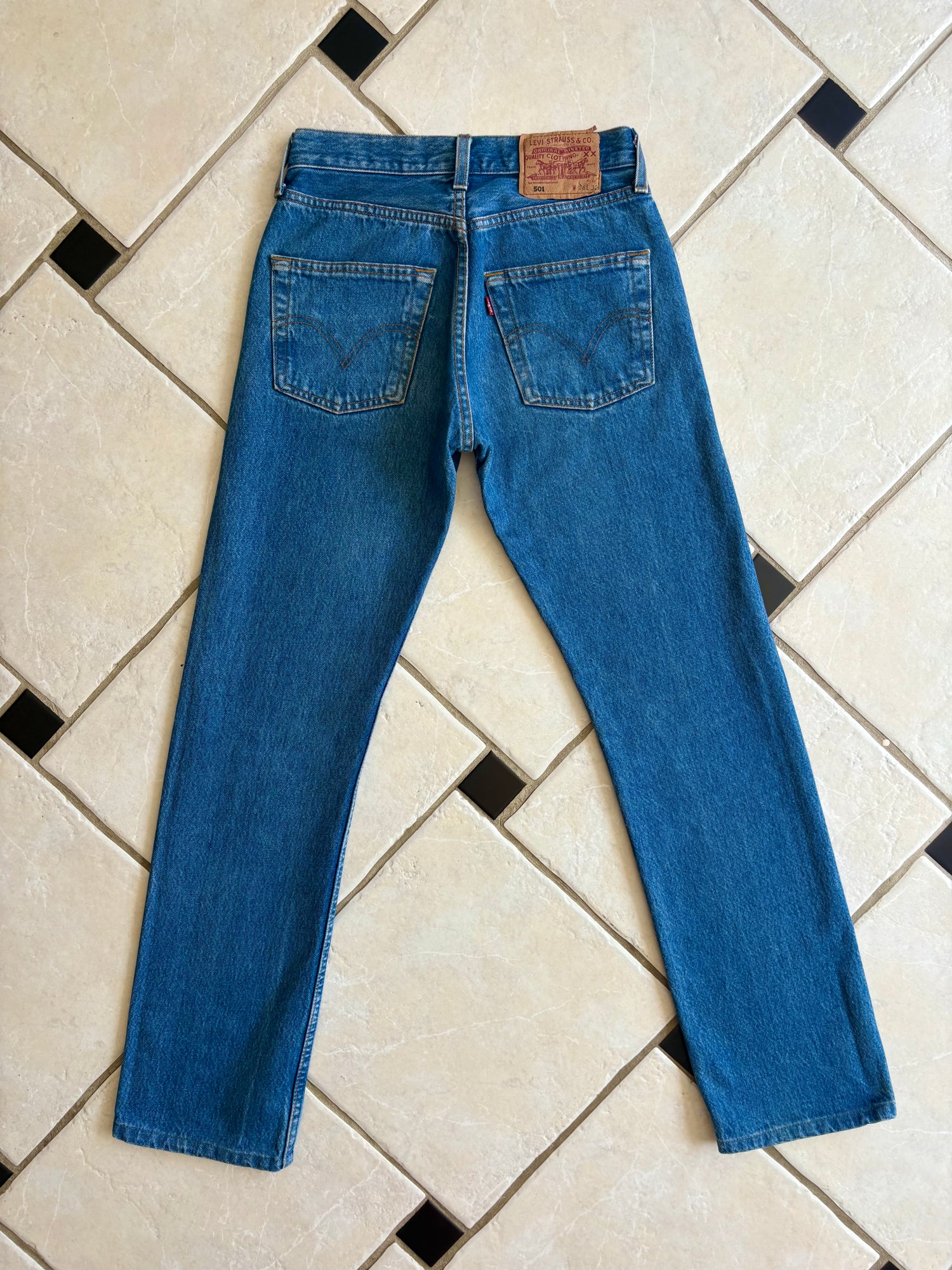 Jean Levi’s 501  W26 L32