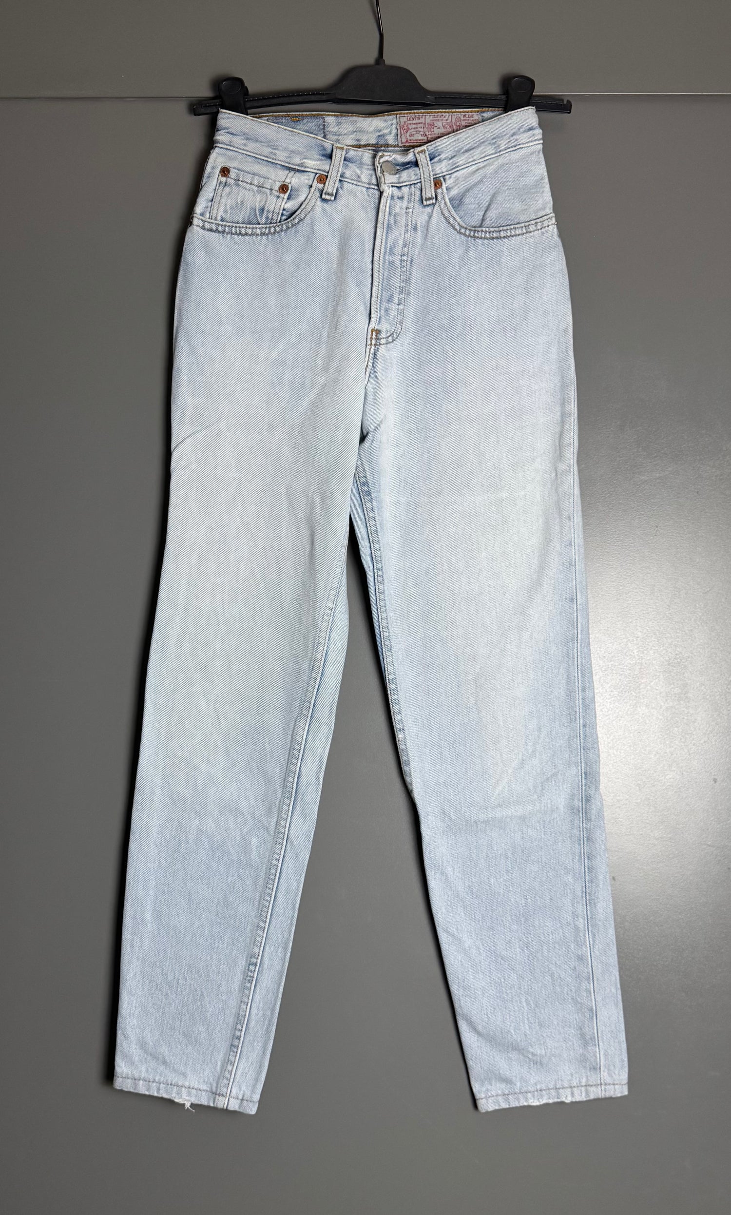 Jean Levi's 901 W26 L32