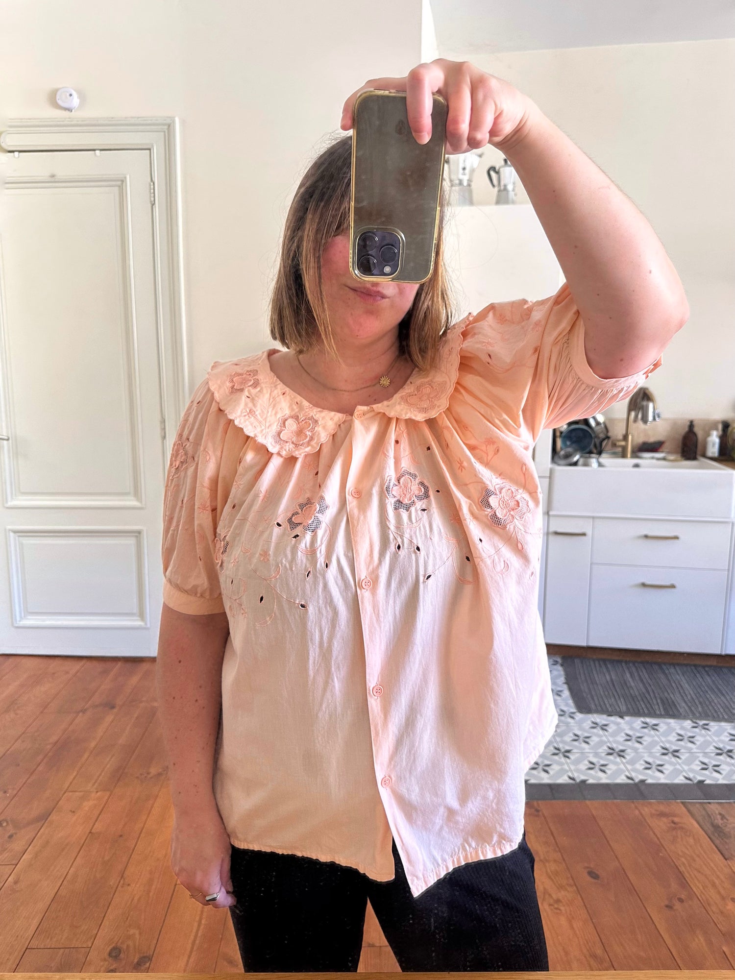 Blouse brodée 70's