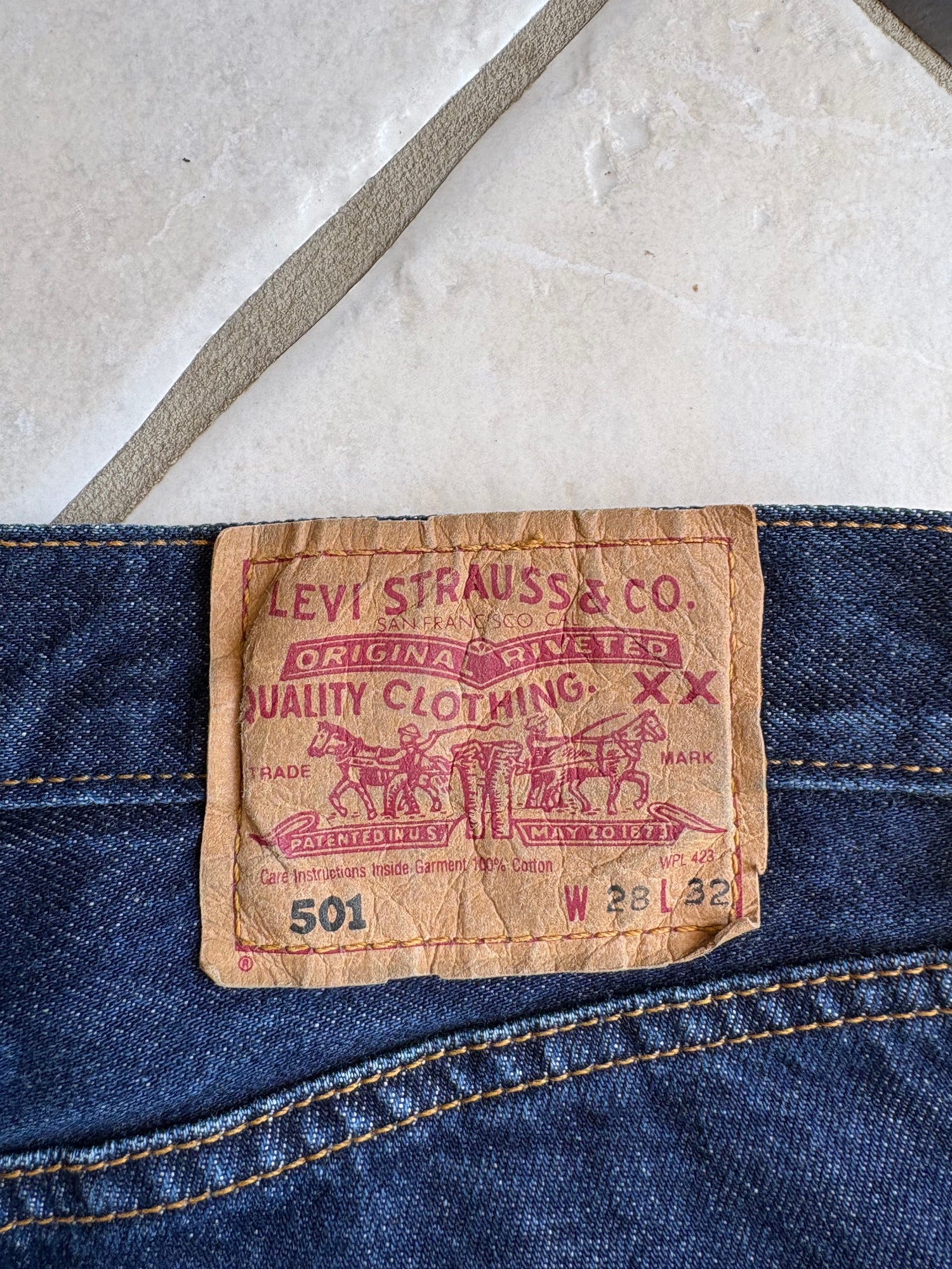 Jean Levi's 501 W28 L32