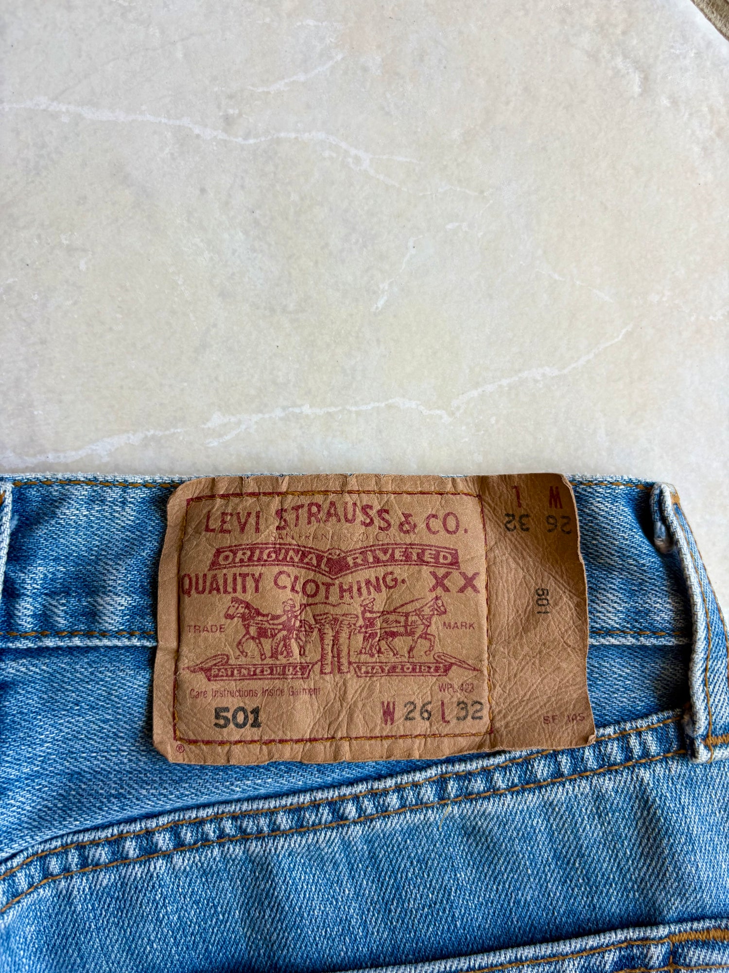 Jean Levi's 501 W26 L32