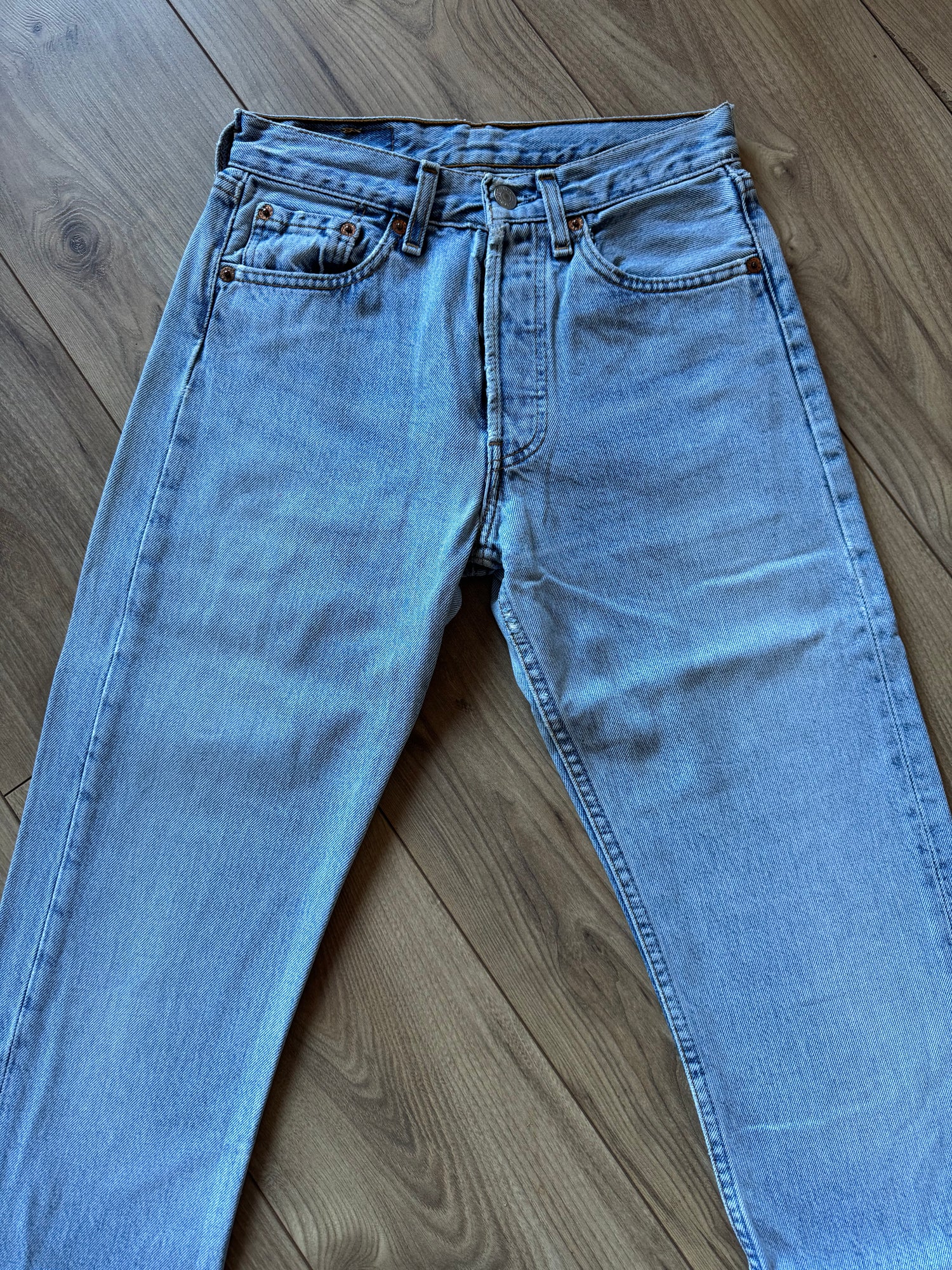 Jean Levis 501 W26 L34