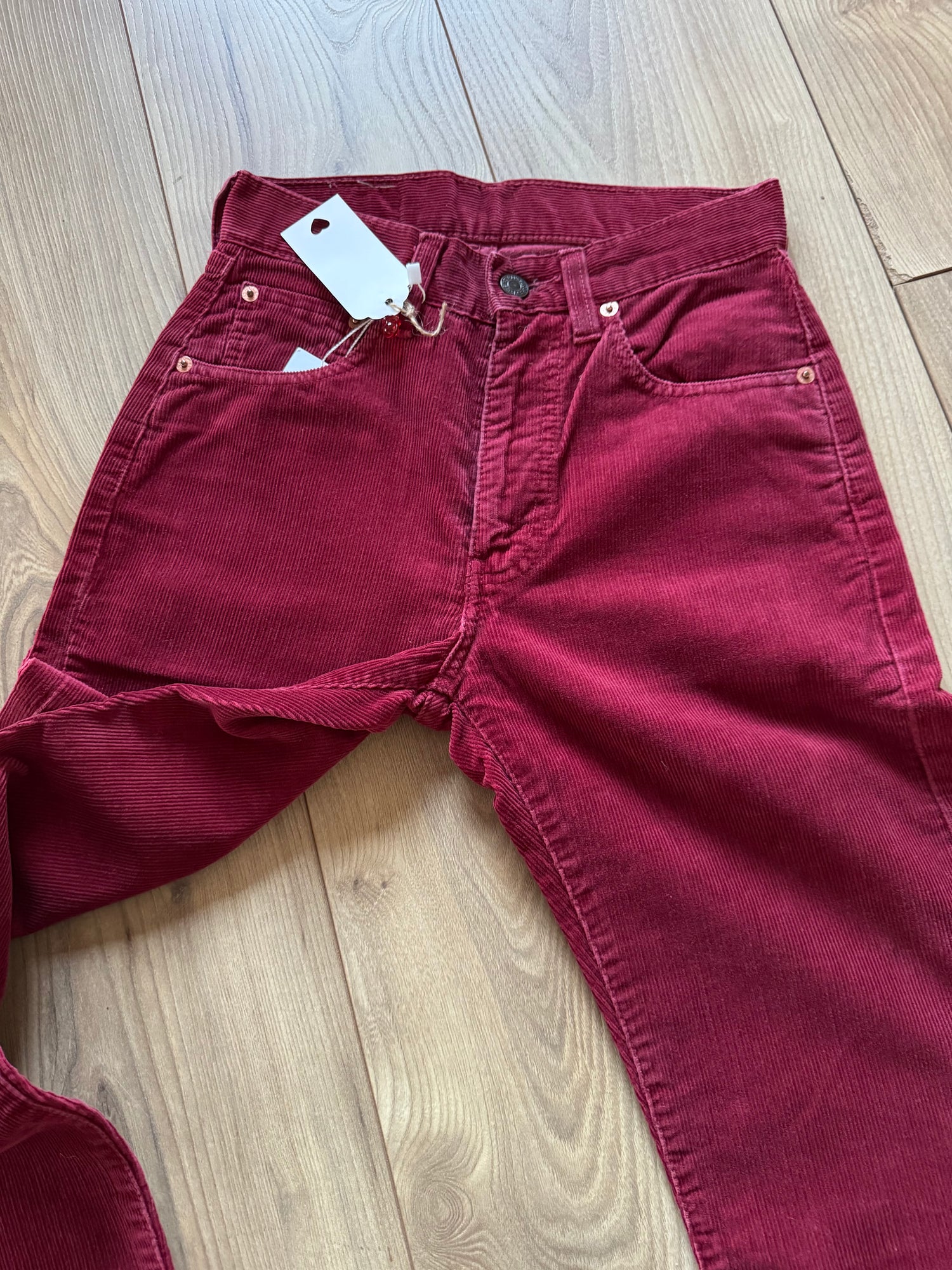 Jean Levis 534 W26 L32