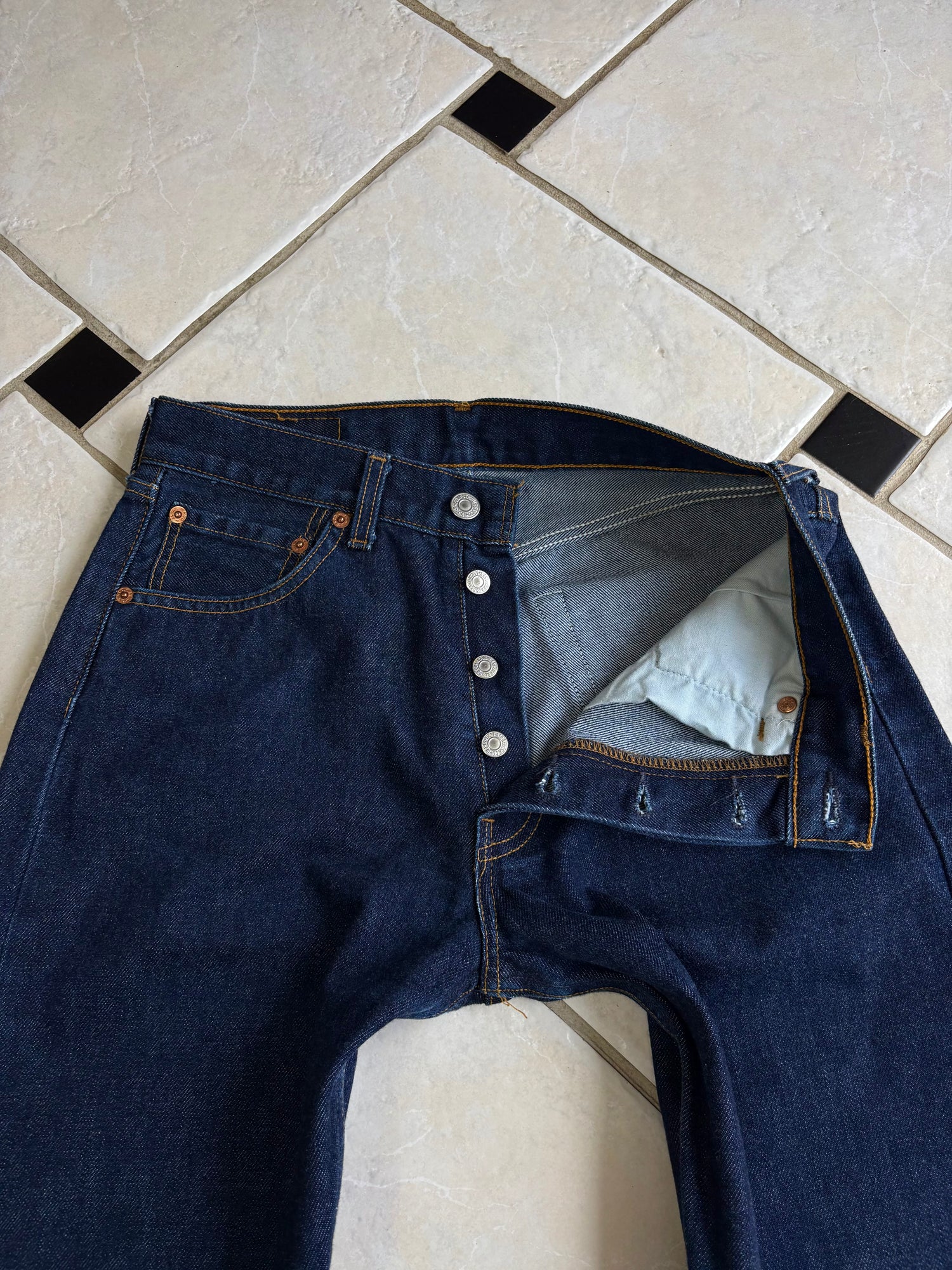 Jean Levi’s 501 W28 L30
