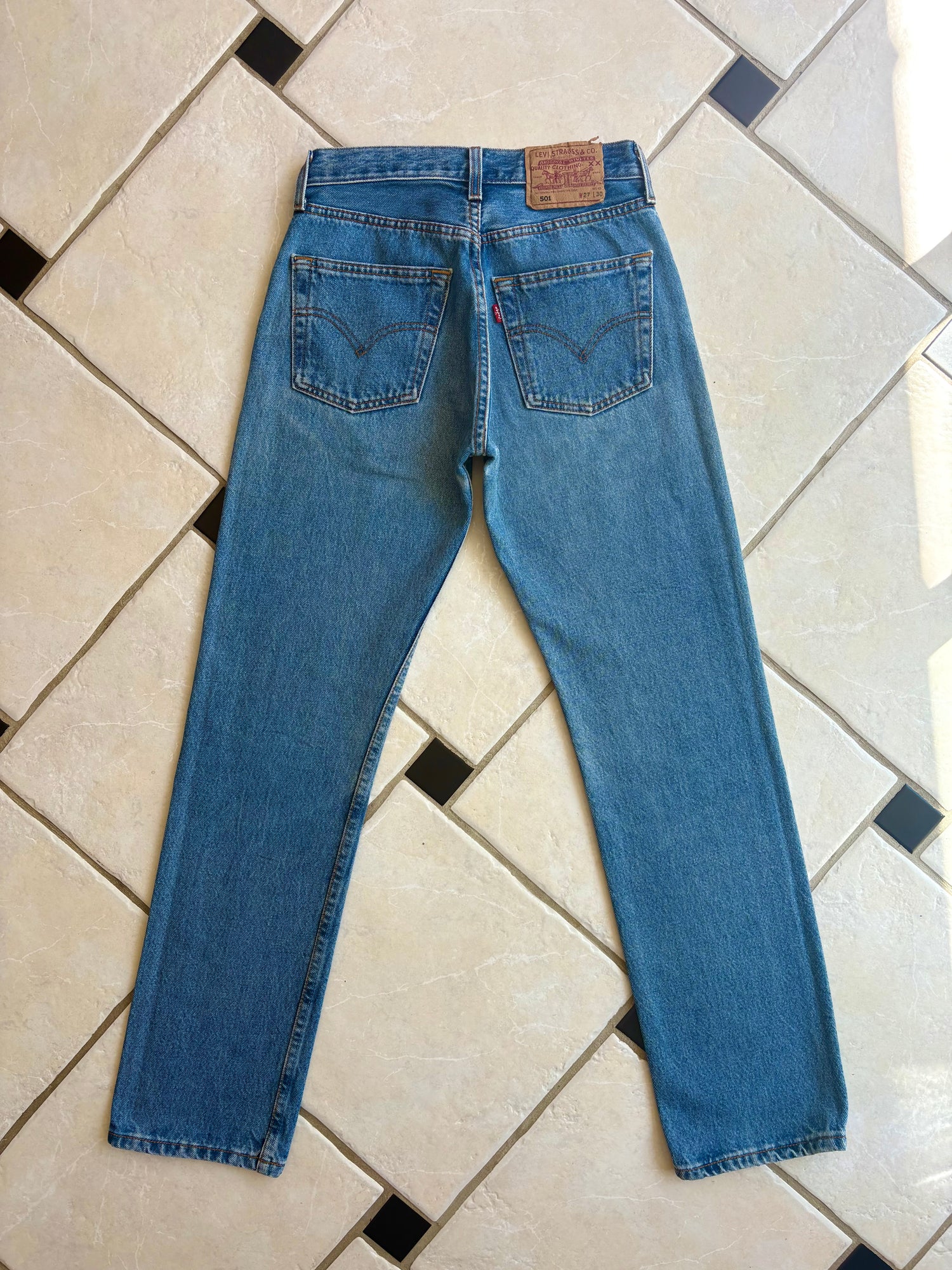Jean Levi's 501 W27 L30