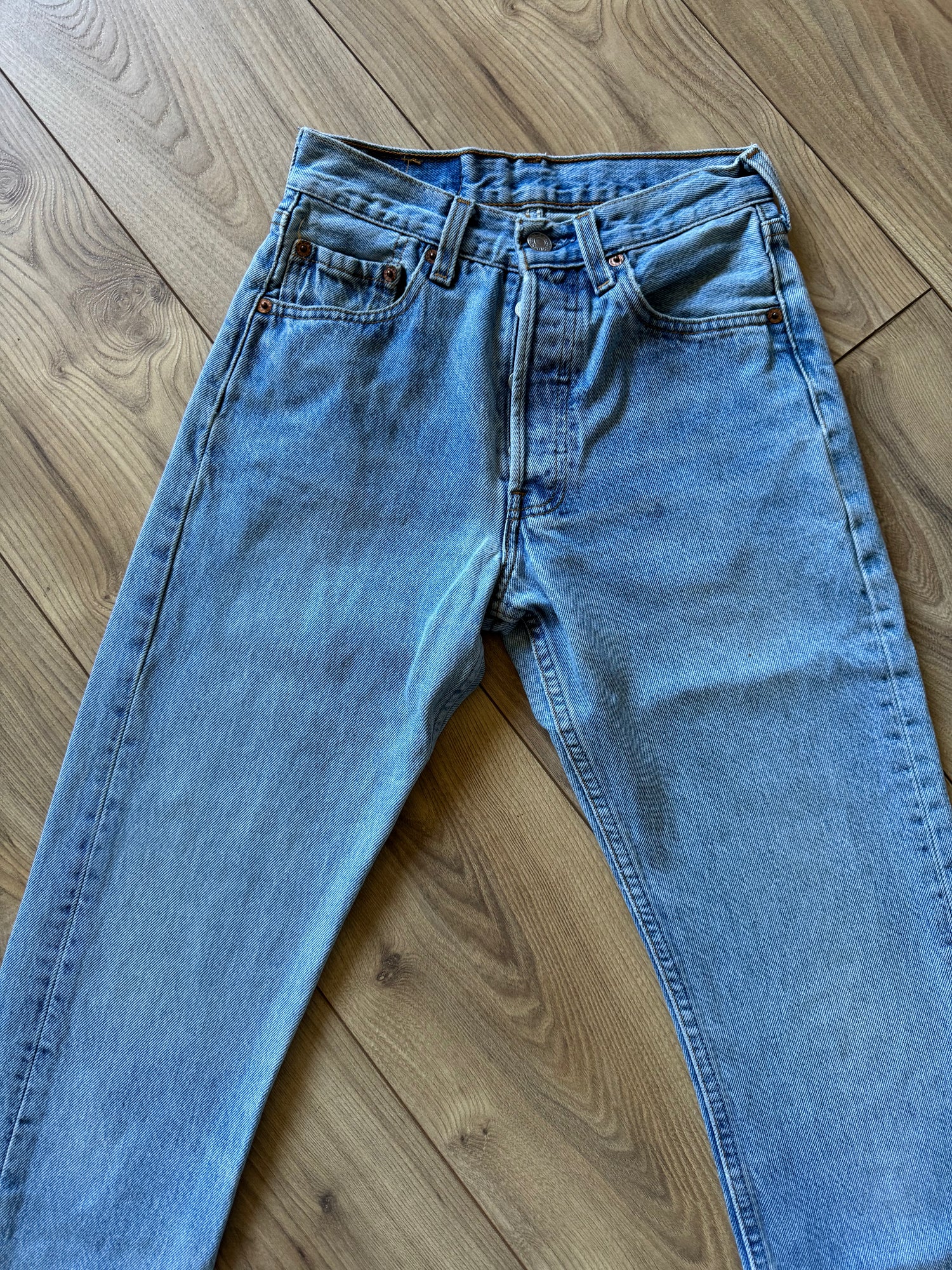 Jean Levis 501 W25 L32