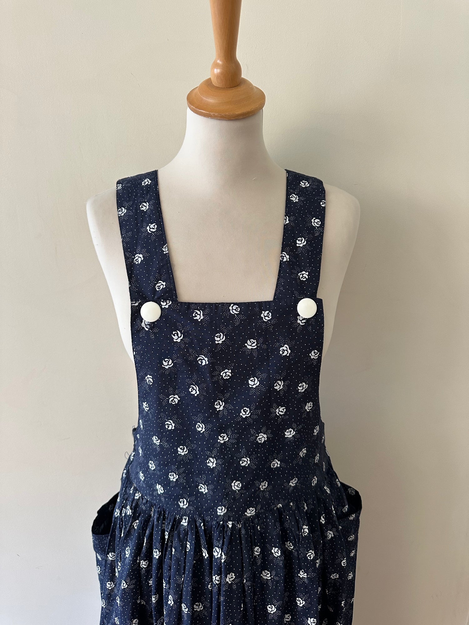 Robe salopette à fleurs