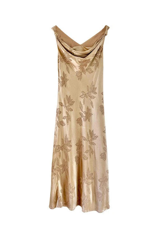 Robe damassée à fleurs