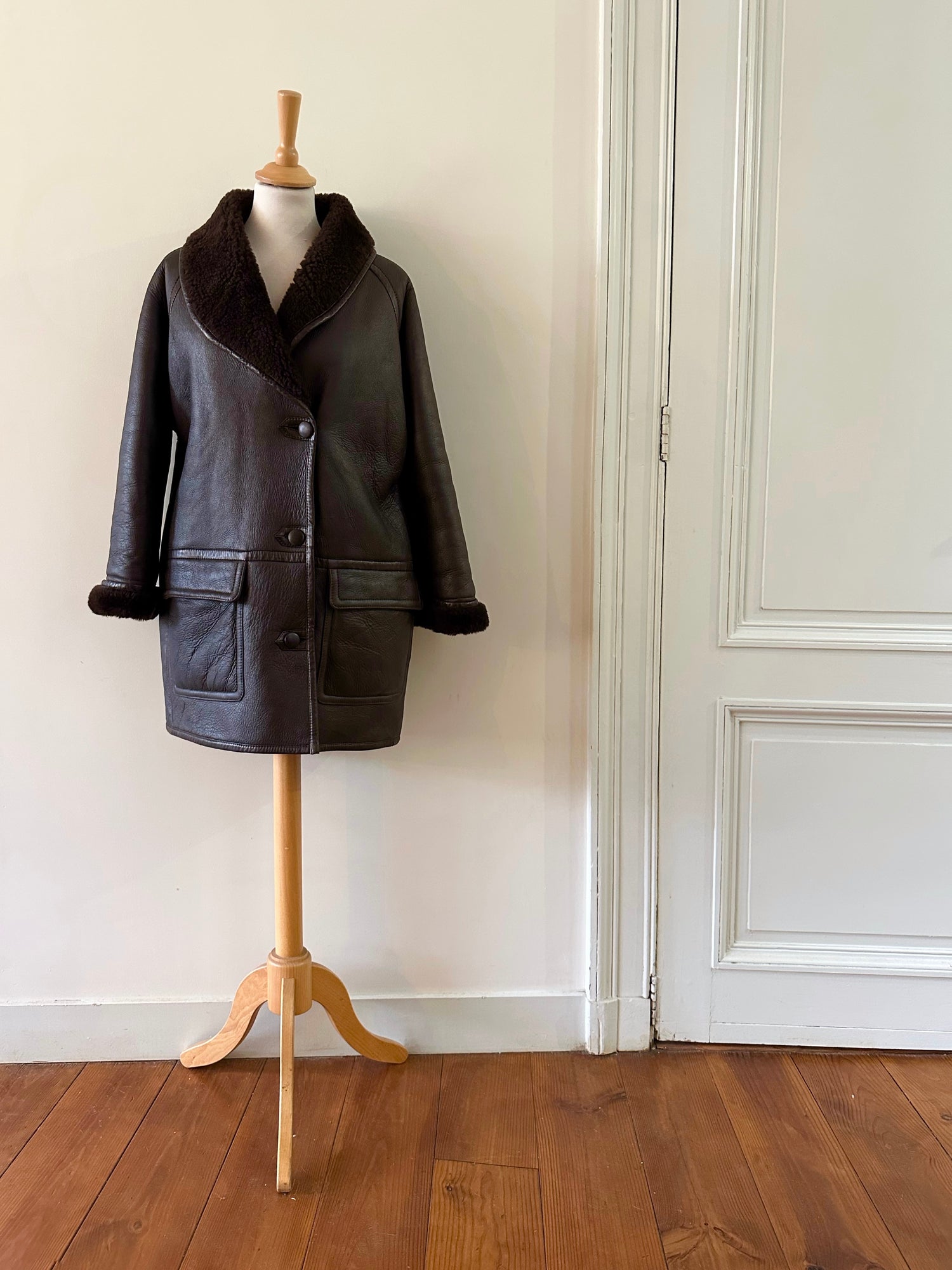 Manteau en peau lainée