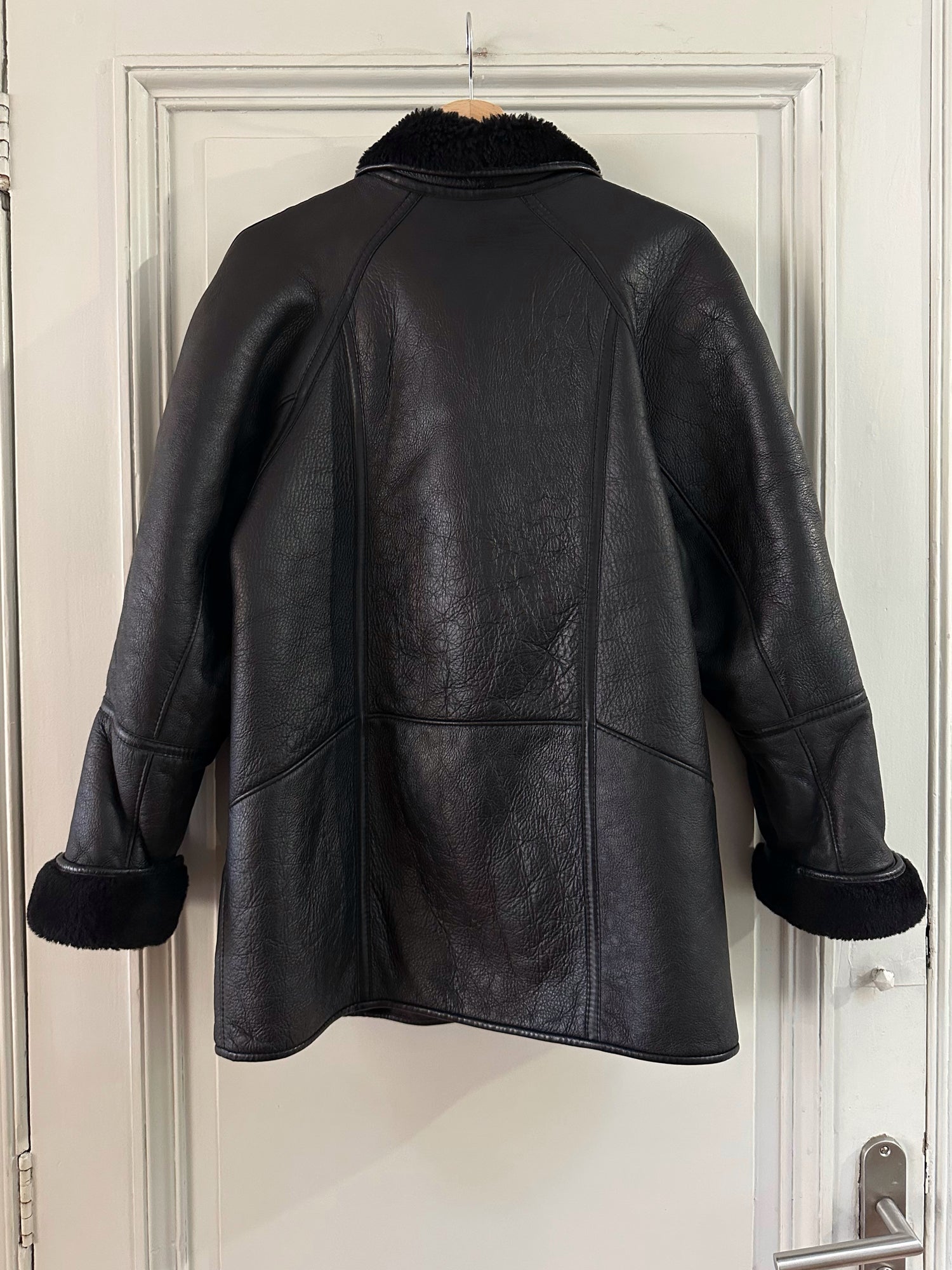 Manteau en peau lainée