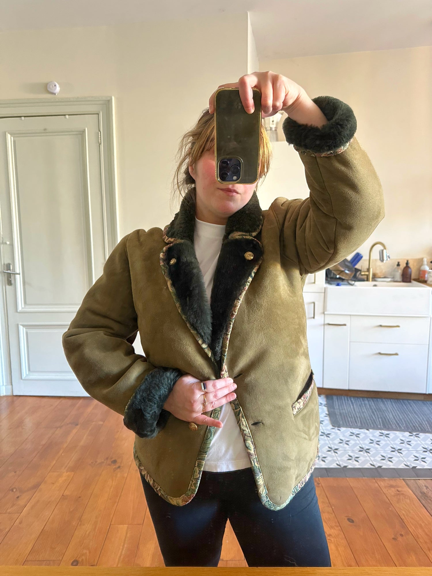 Manteau en peau lainée