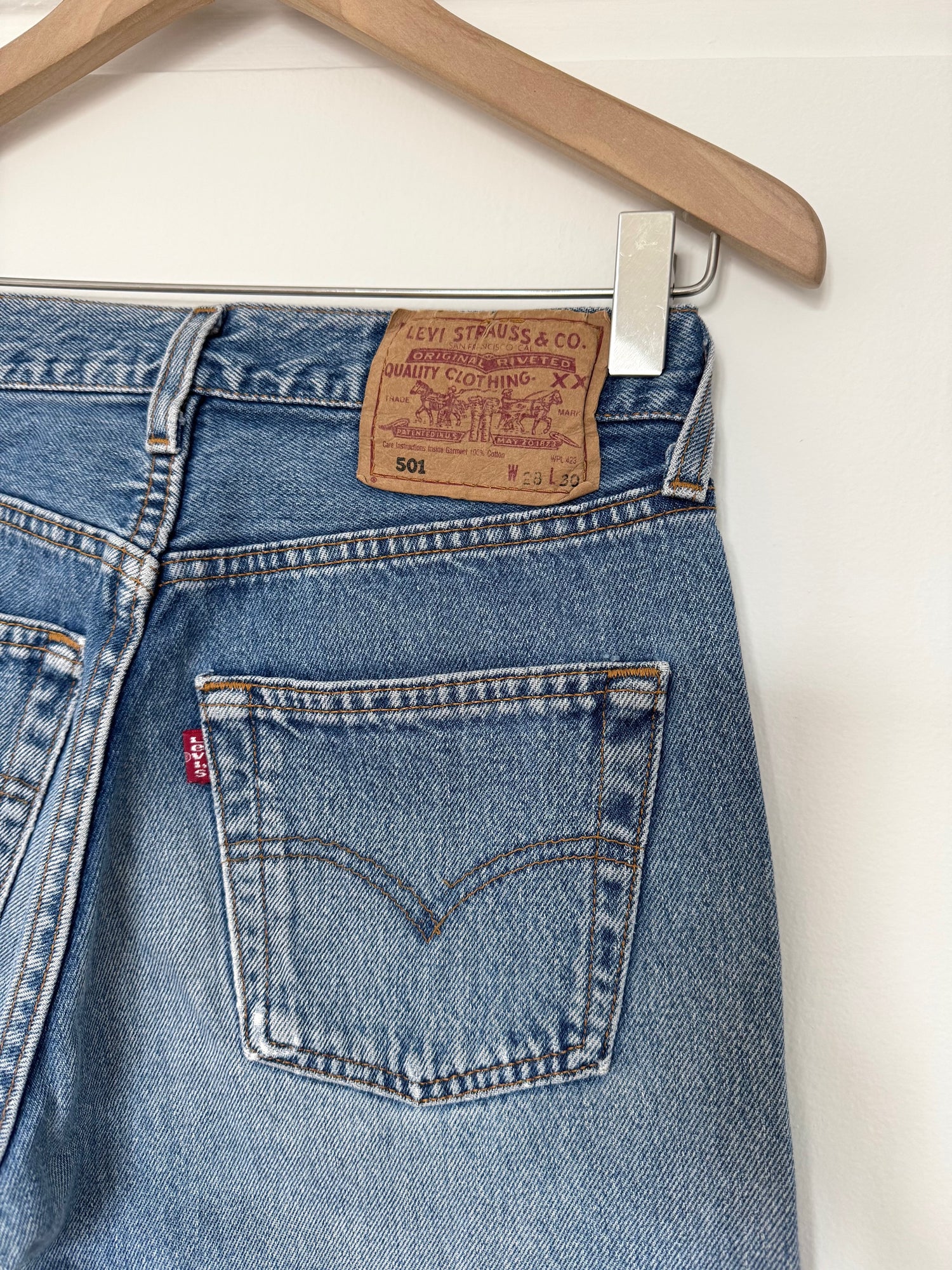 Jean Levi's 501 W28 L30