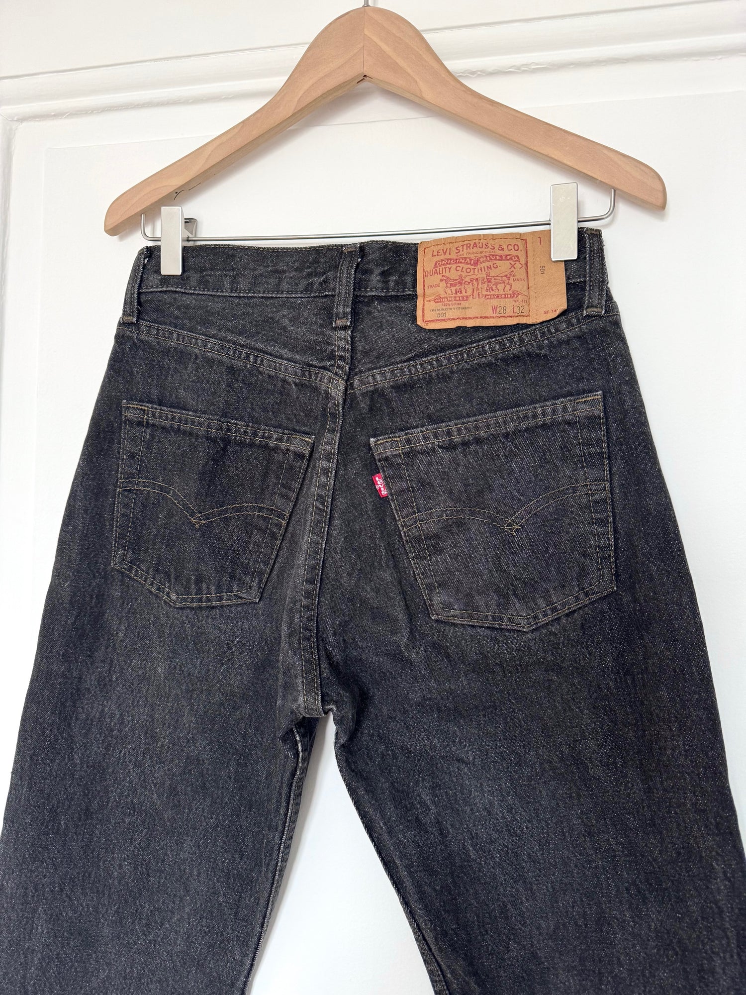 Jean Levi's 501 W28 L30