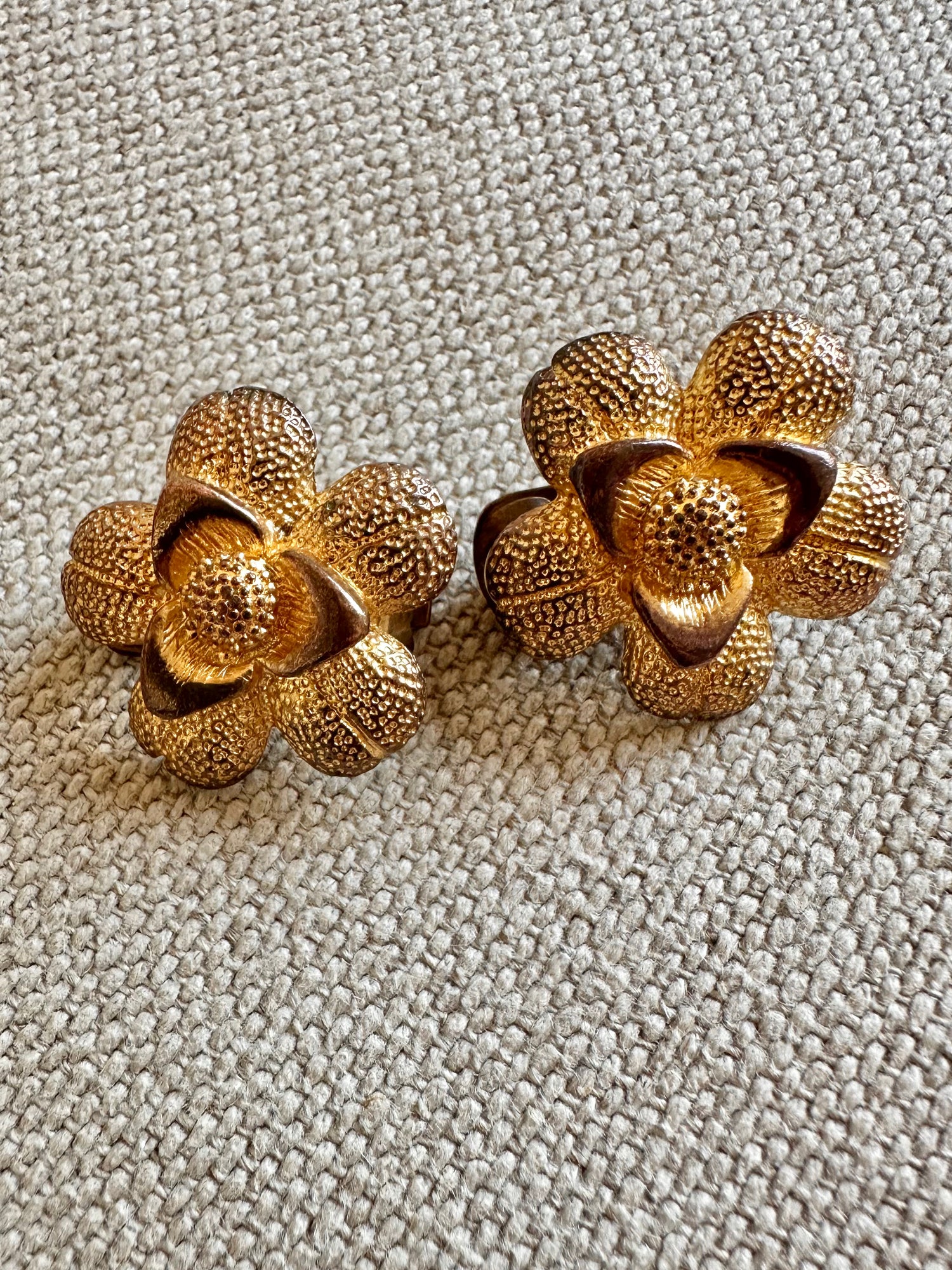 Boucles d'oreilles clips fleurs