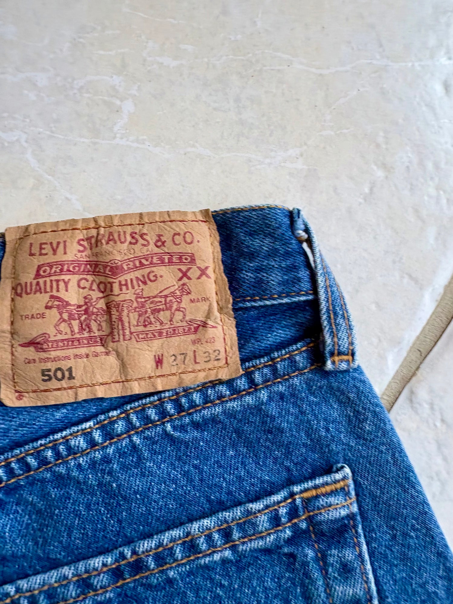 Jean Levi’s 501 W27 L32