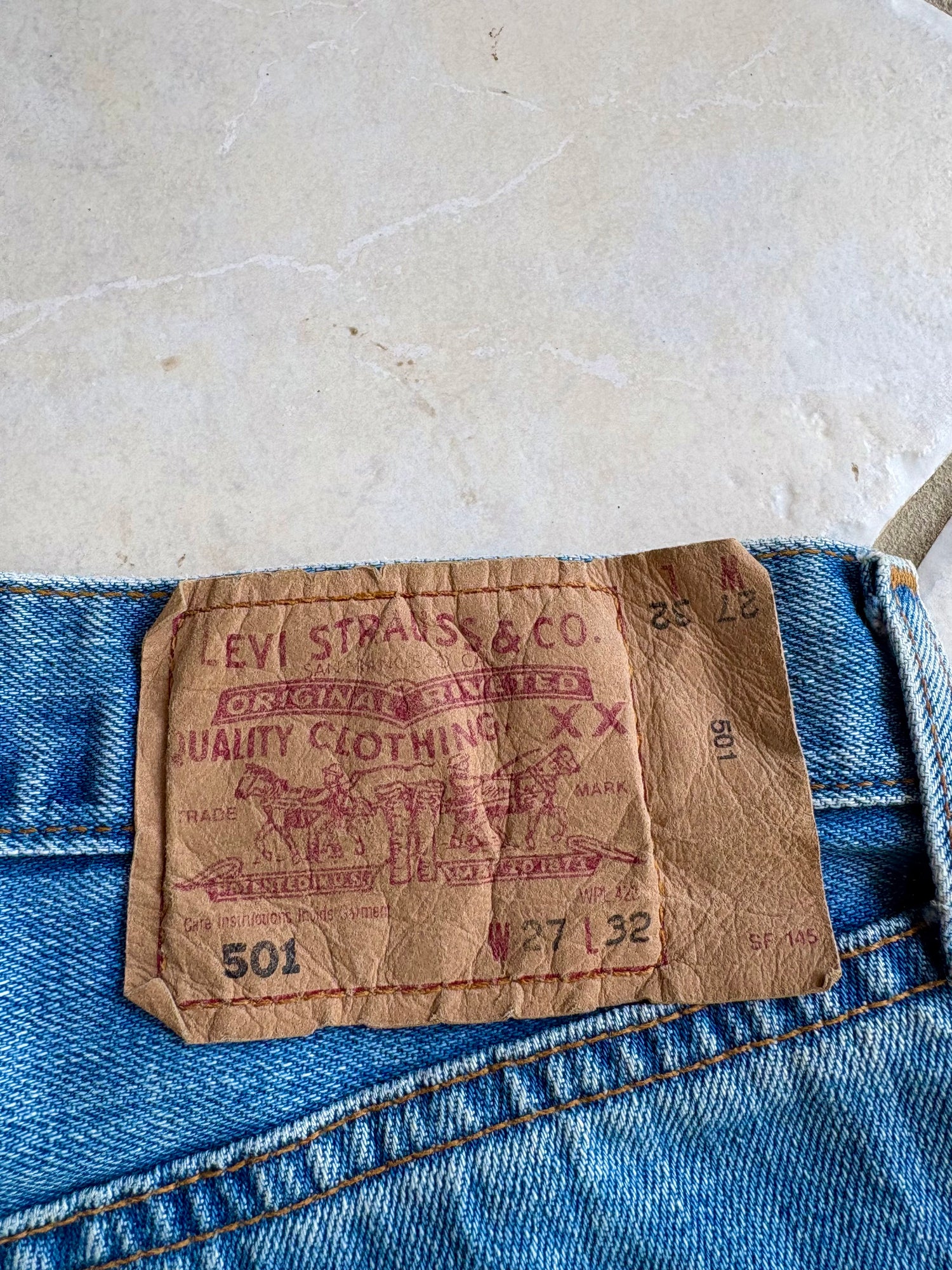 Jean Levi’s 501 W27 L32