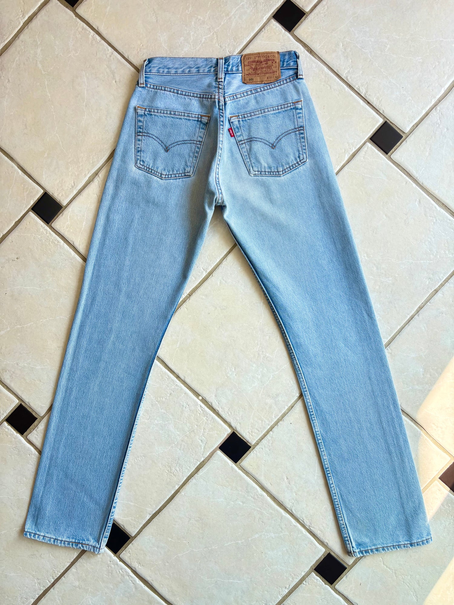 Jean Levi’s 501 W26 L32