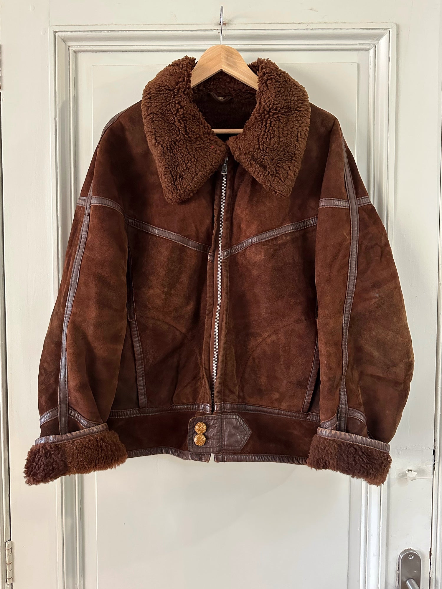 Bombardier en peau lainée