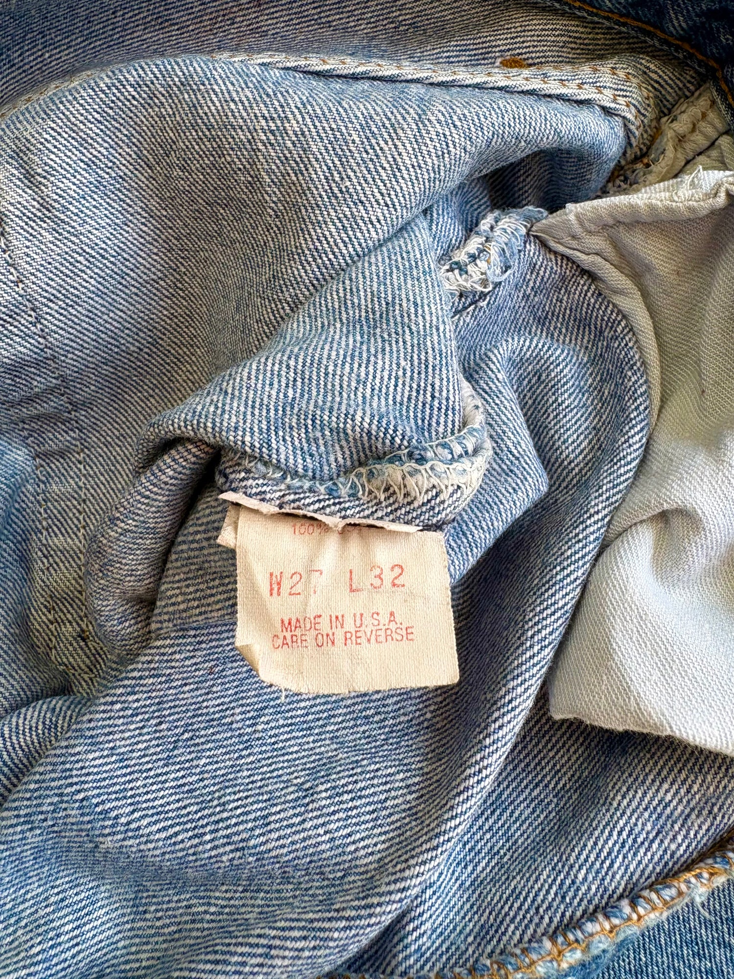 Jean Levi’s 501 W27 L32