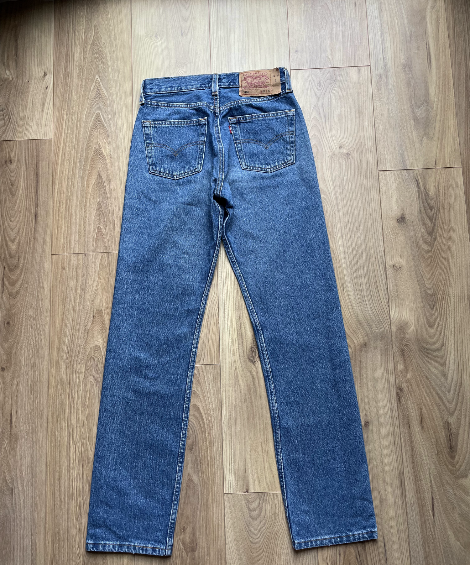 Jean Levi's 501 W28 L32