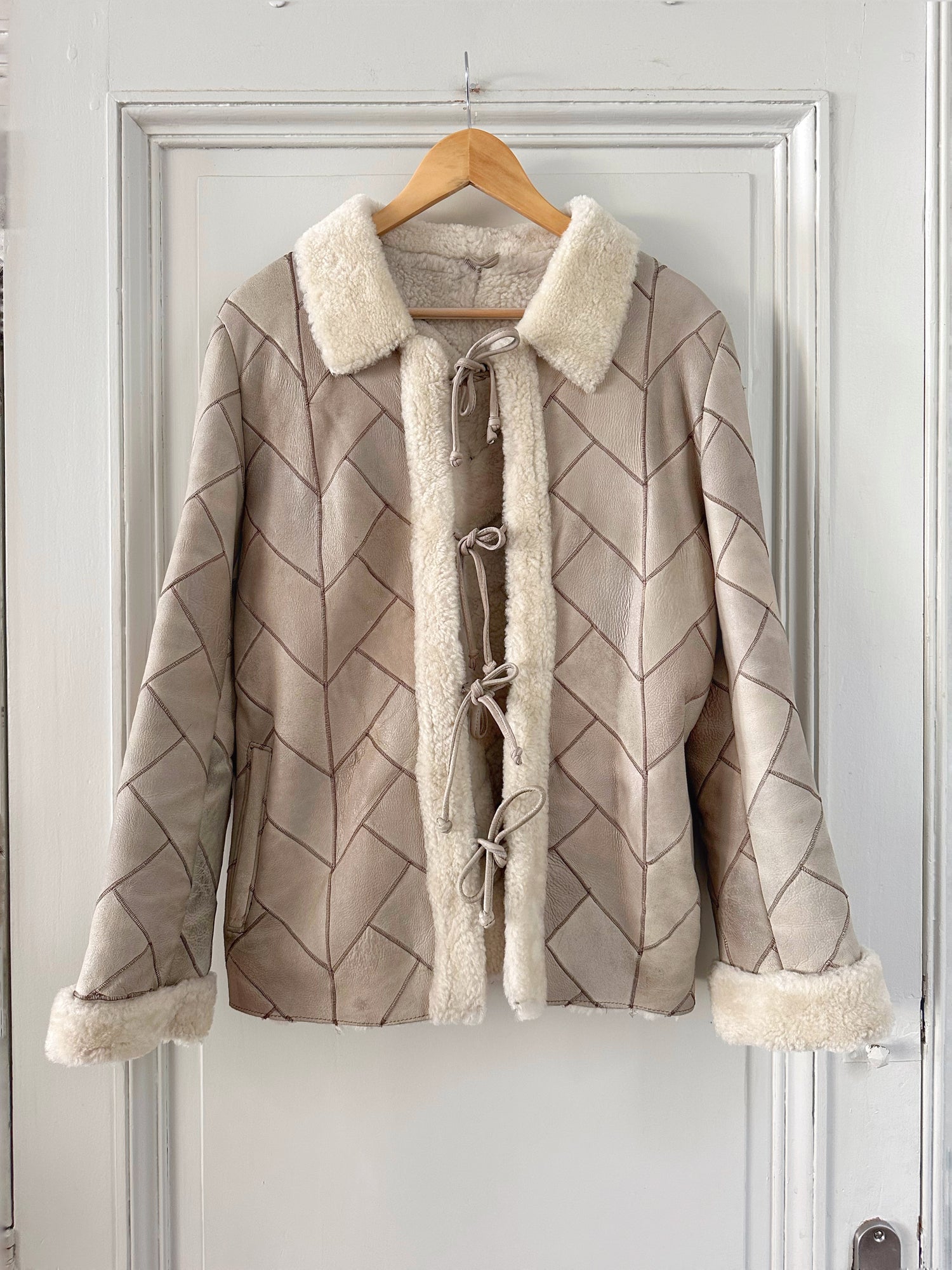 Manteau peau lainée