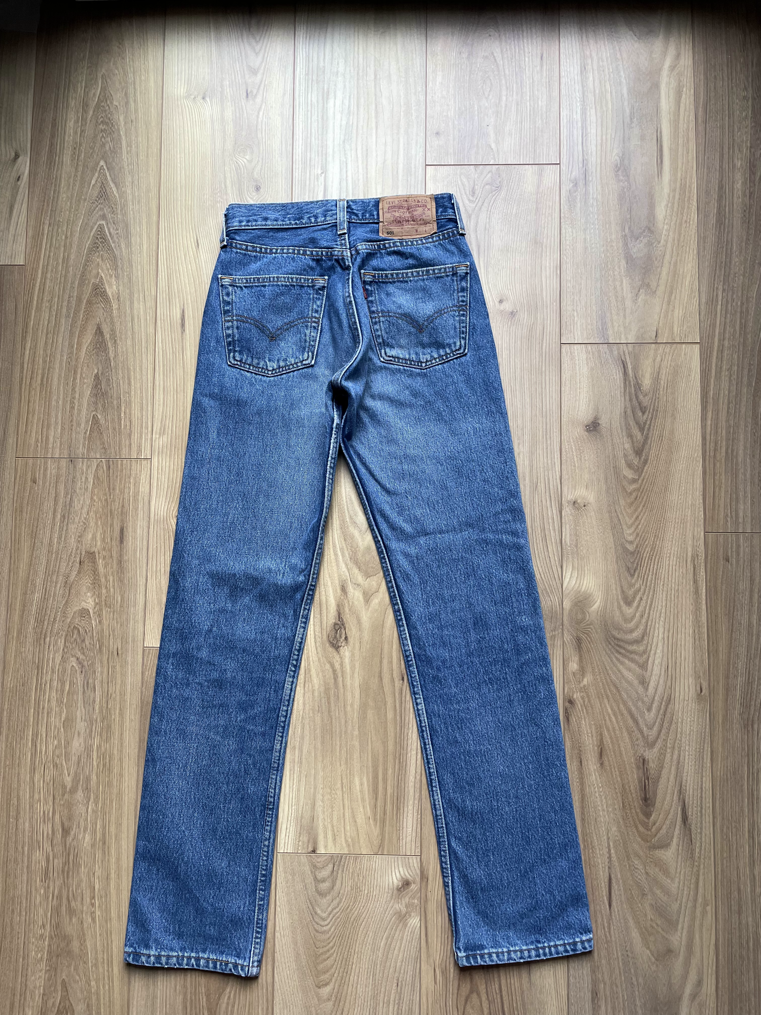 Jean Levi's 501 W27 L32