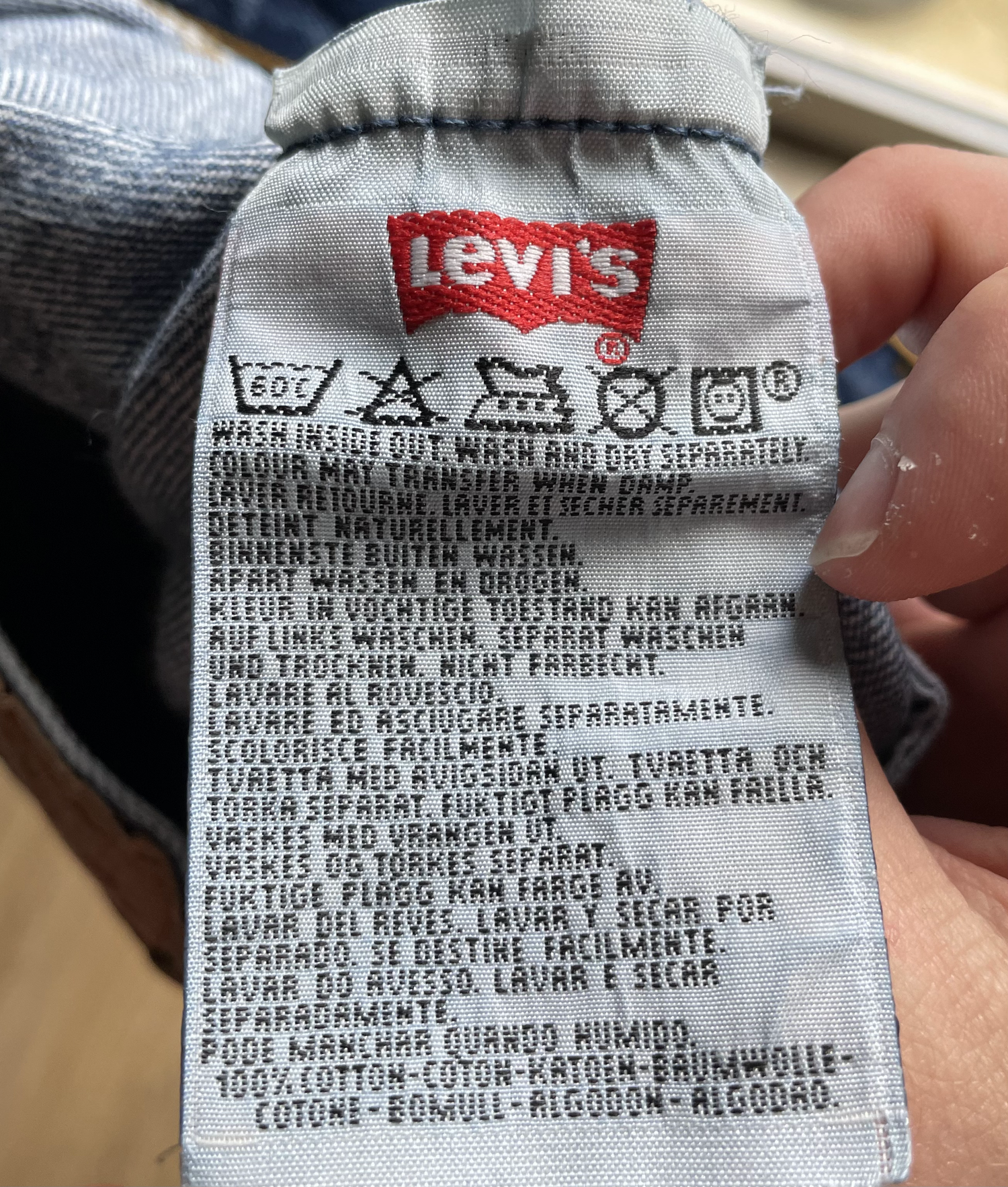 Jean Levi's 501 W27 L32