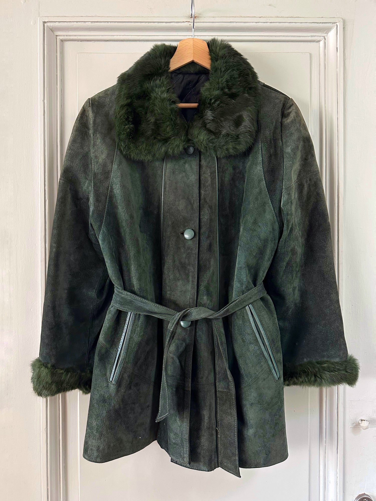 Saharienne en peau et fourrure