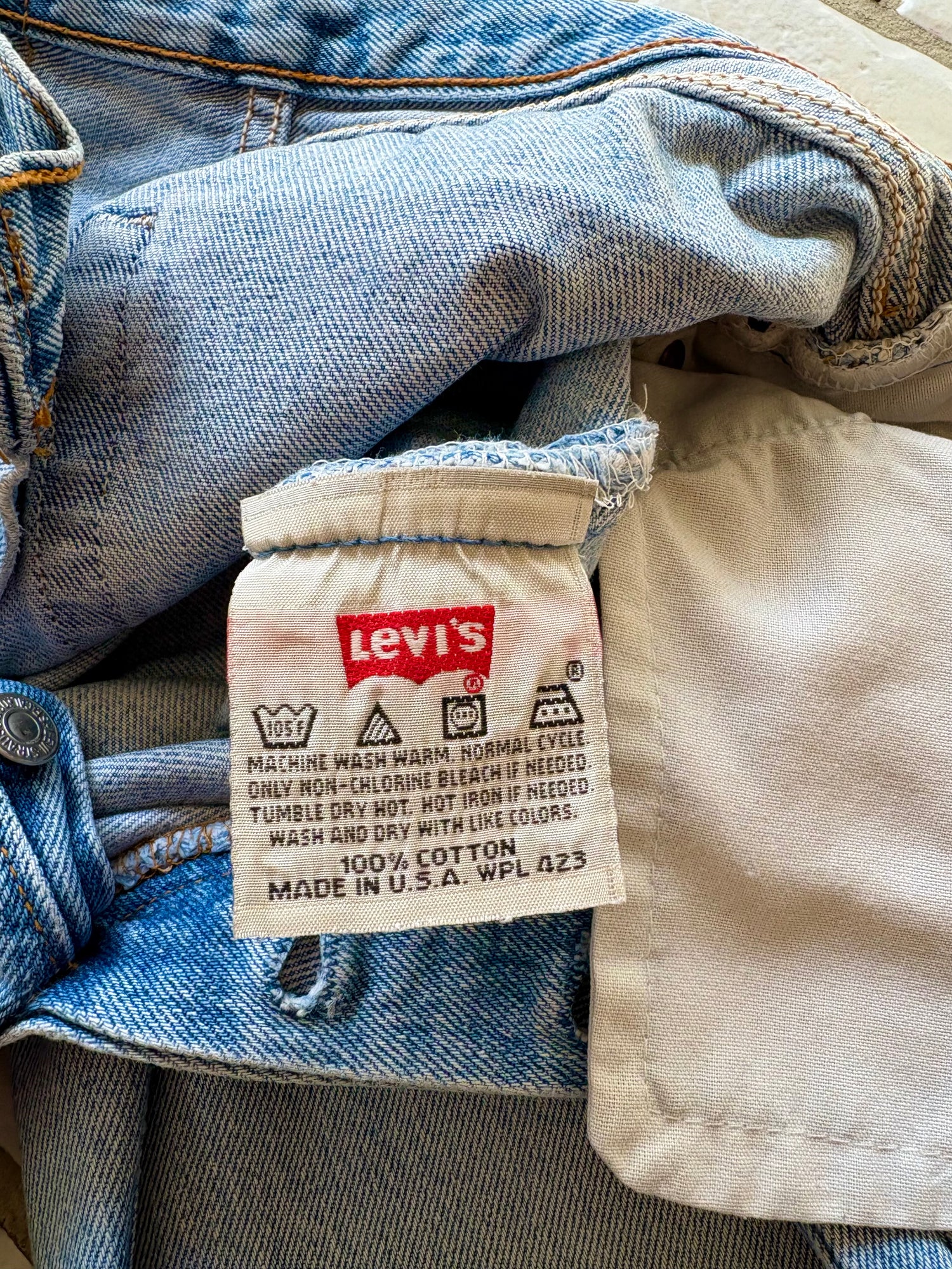 Jean Levi’s 501 W27