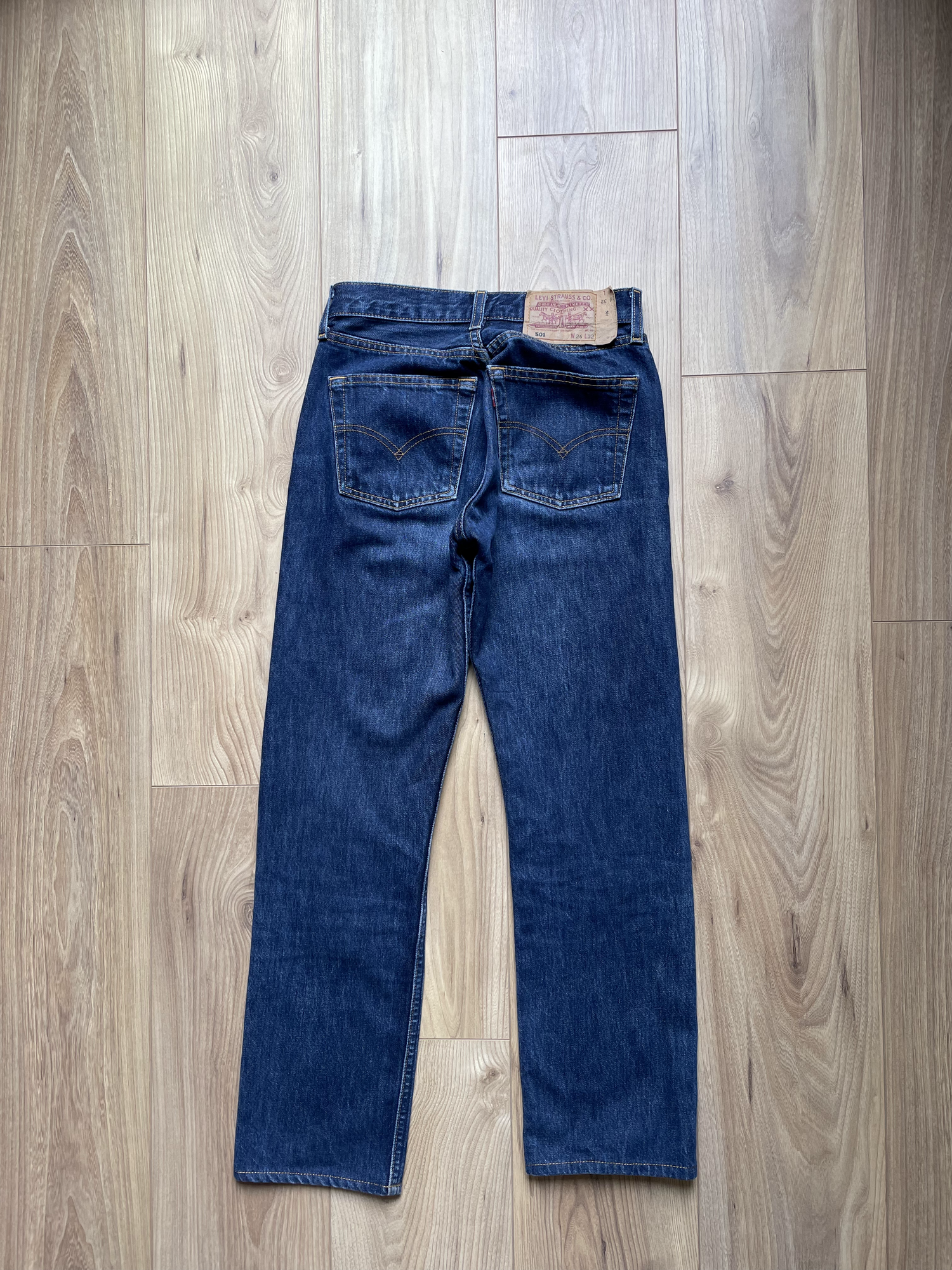 Jean Levi's 501 W26 L32
